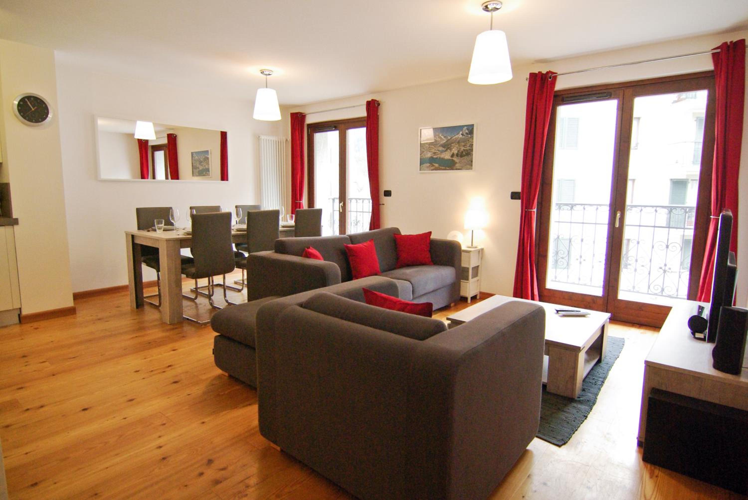 4-star apartments in Chamonix centre with free private parking