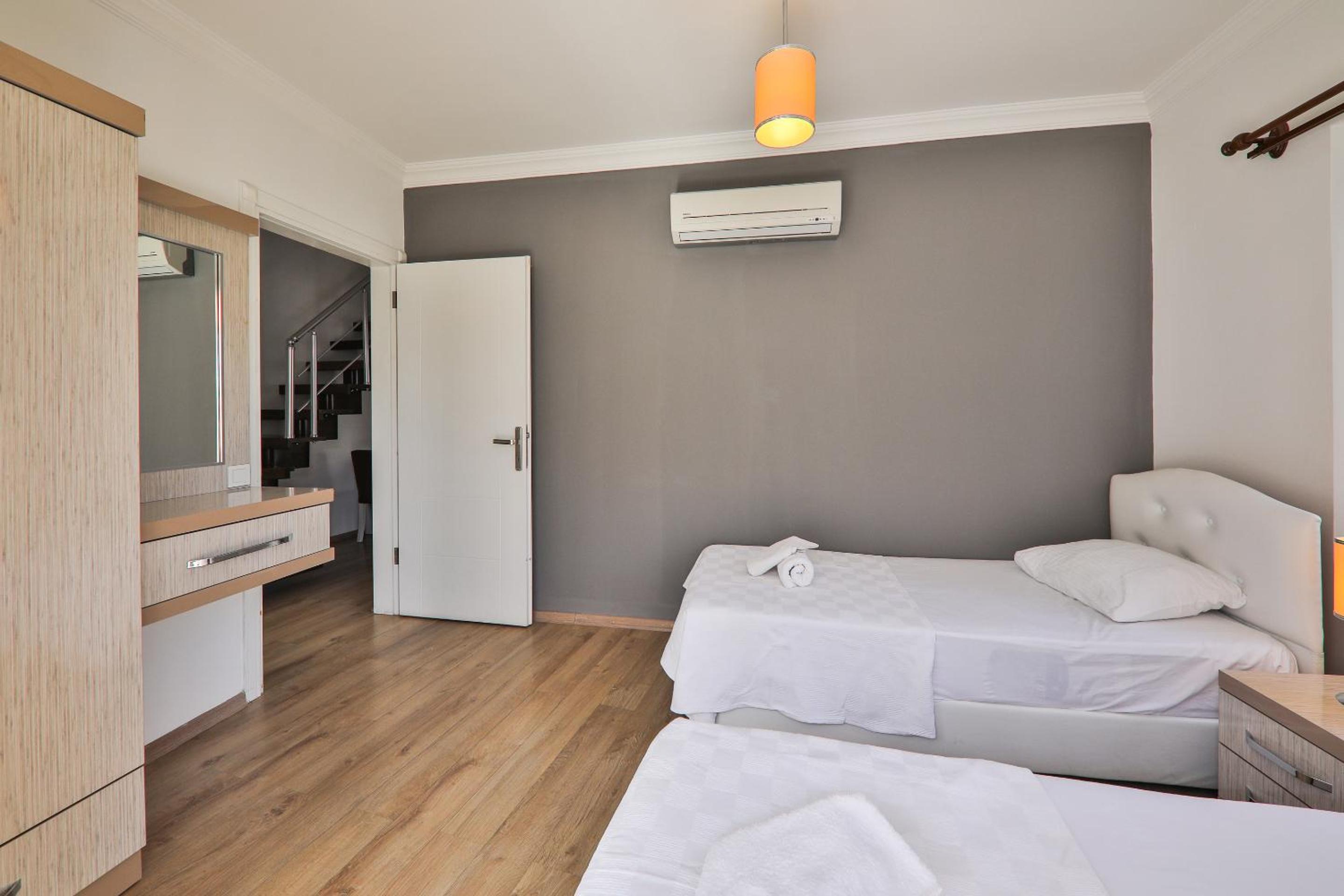 Bossa Nova Apart - Image 98