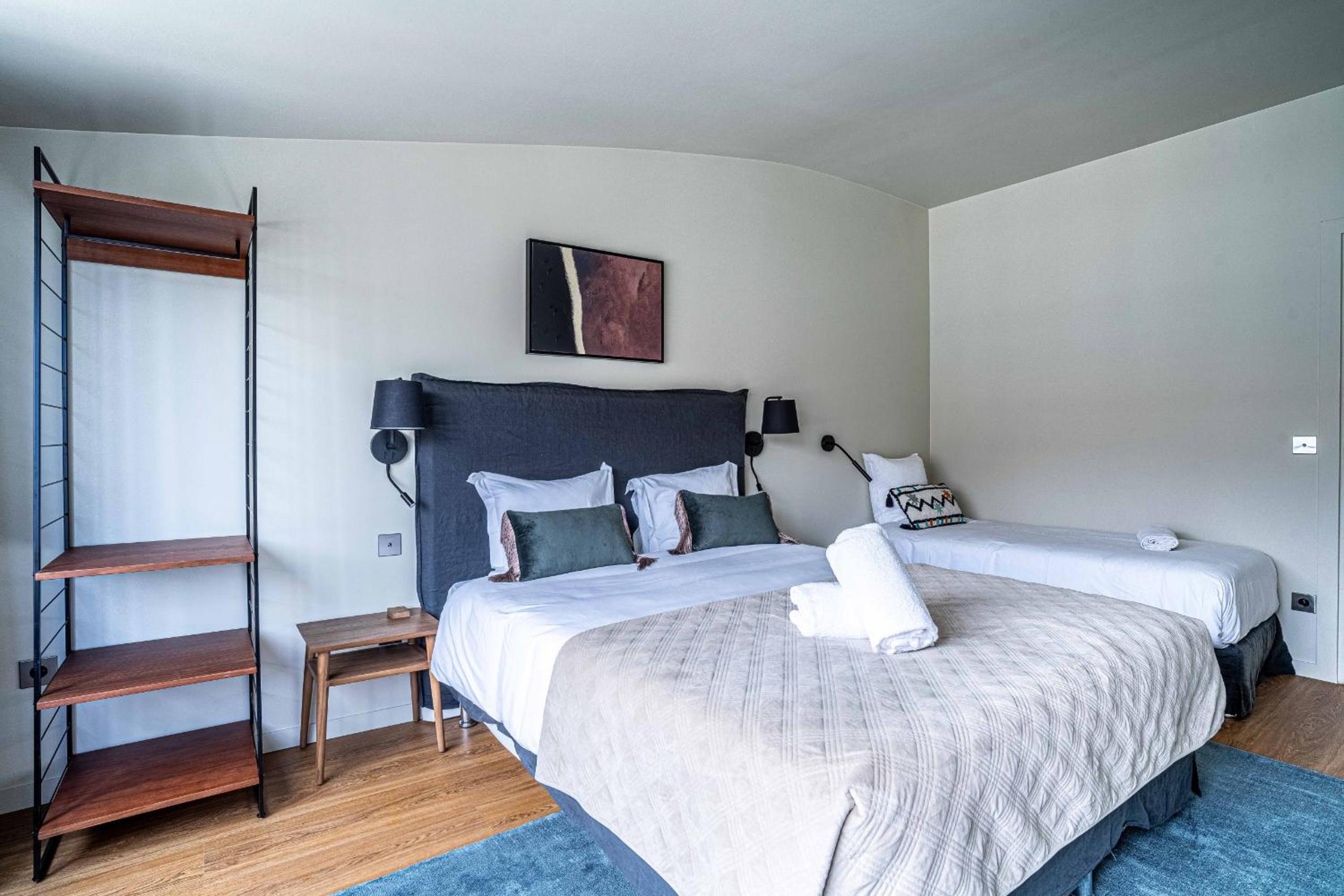 135 - Urban Five Star Apartment in Center of Paris