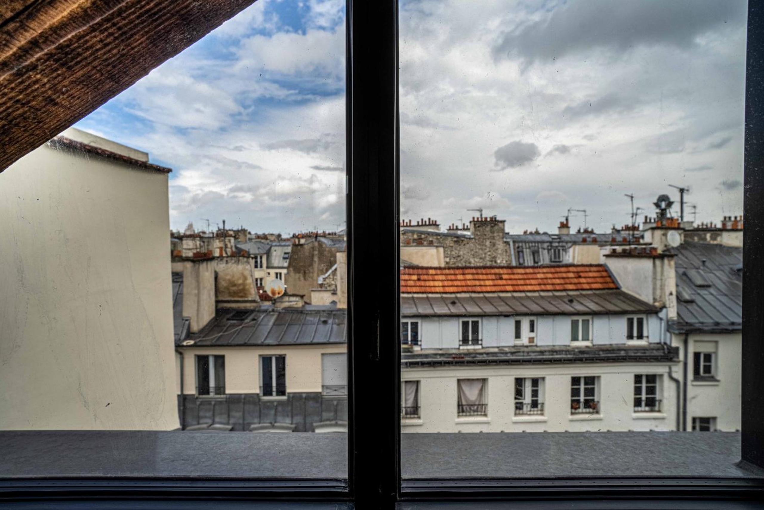 135 - Urban Five Star Apartment in Center of Paris