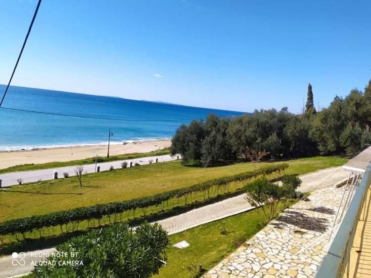 Akrothalassia view 3