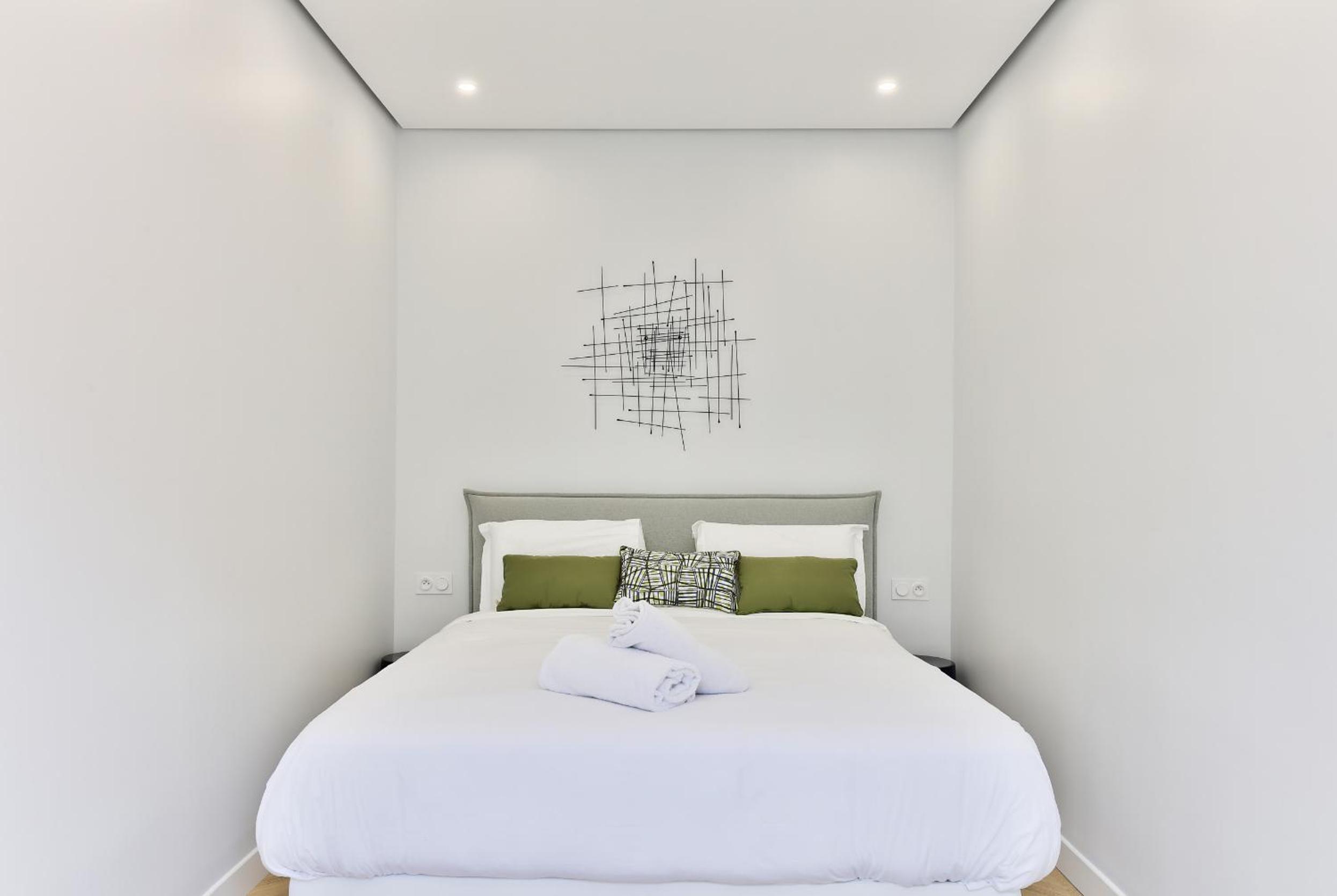 127 - Urban Beautiful 4BR in Montorgueil
