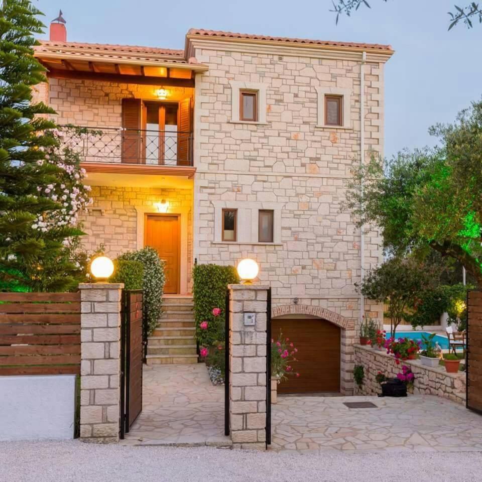 Dreamland Villas