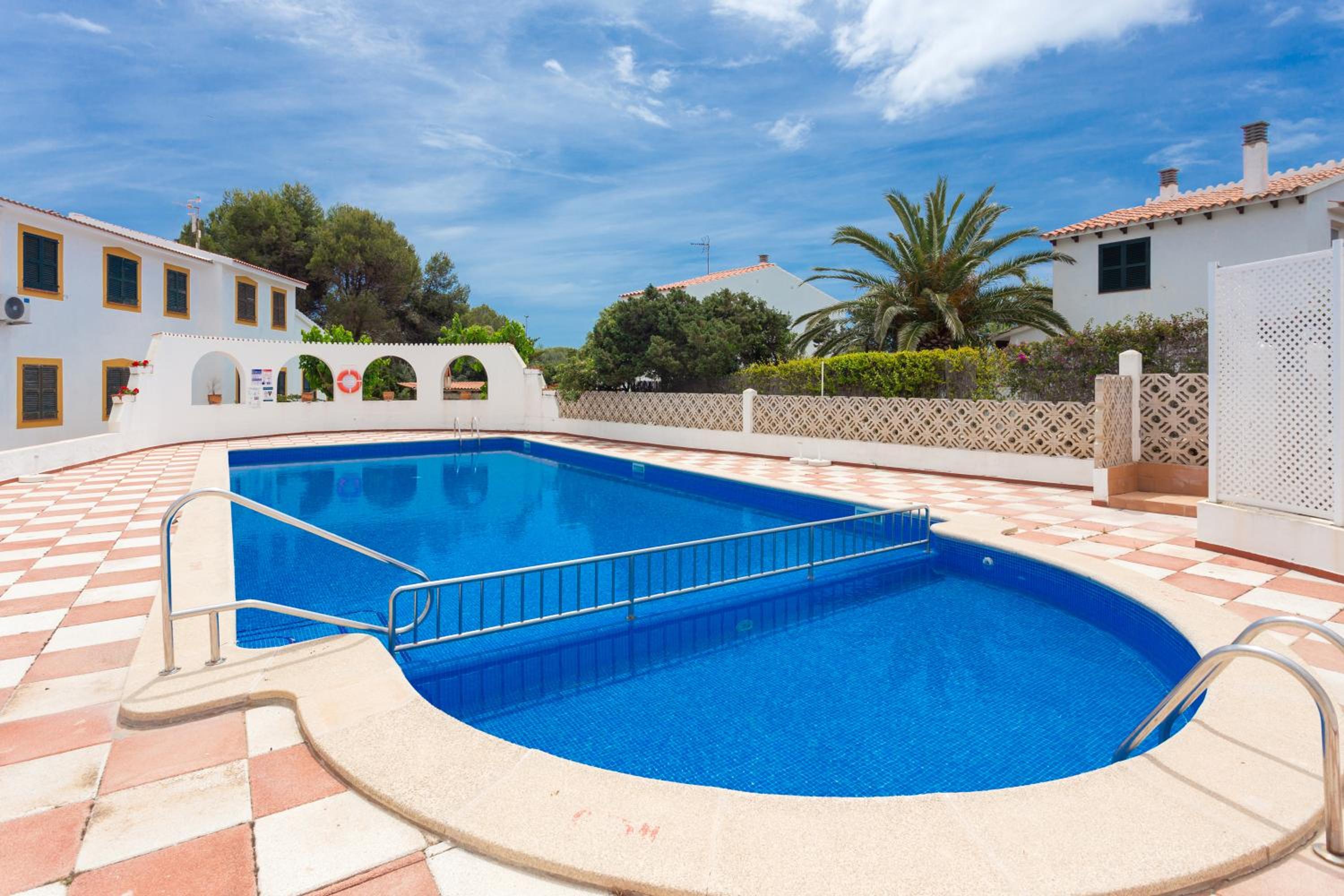 Apartmento con terraza privada-c1 view 2