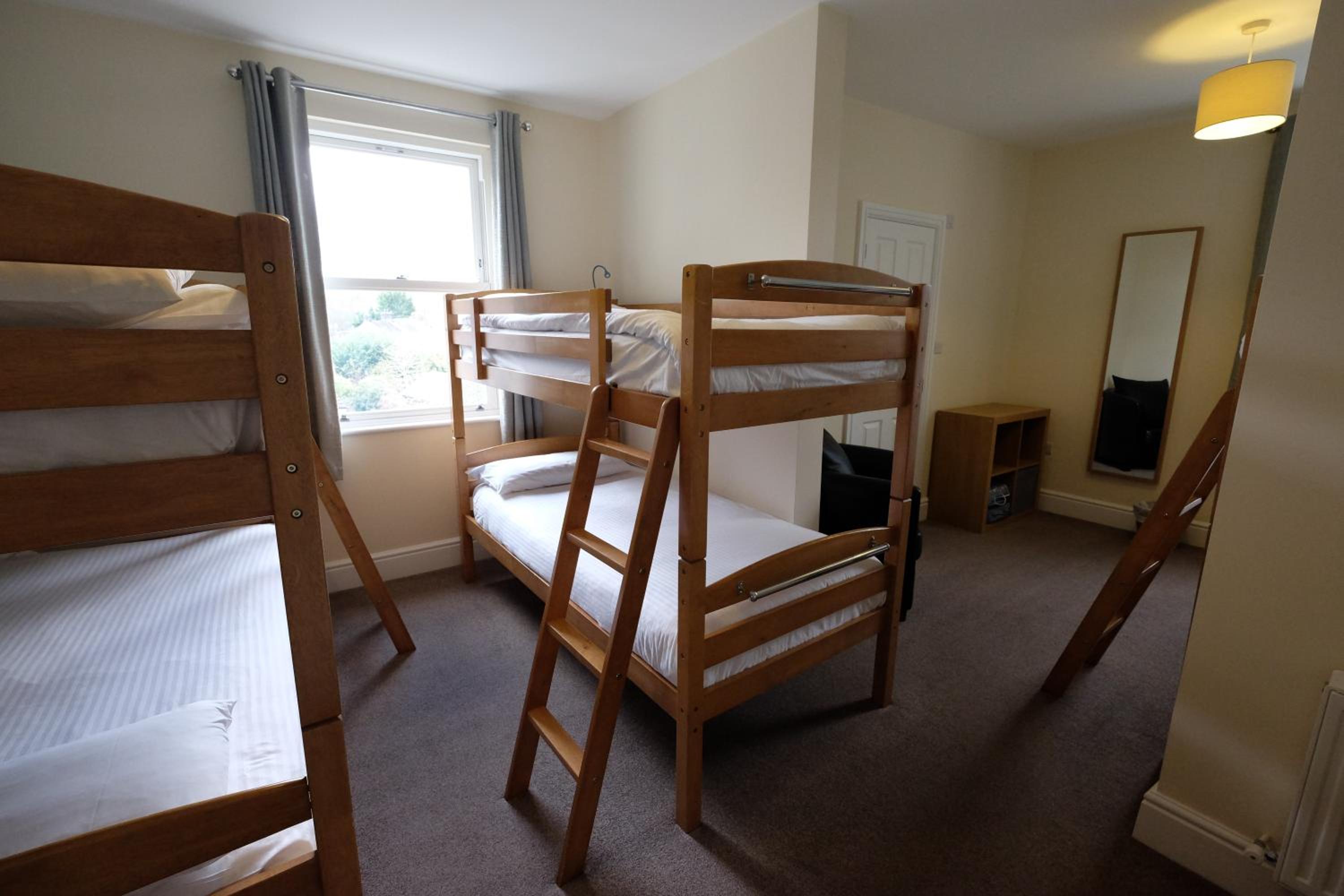 Penrith Vacations - Wayfarers Independent Hostel - Property Image 1