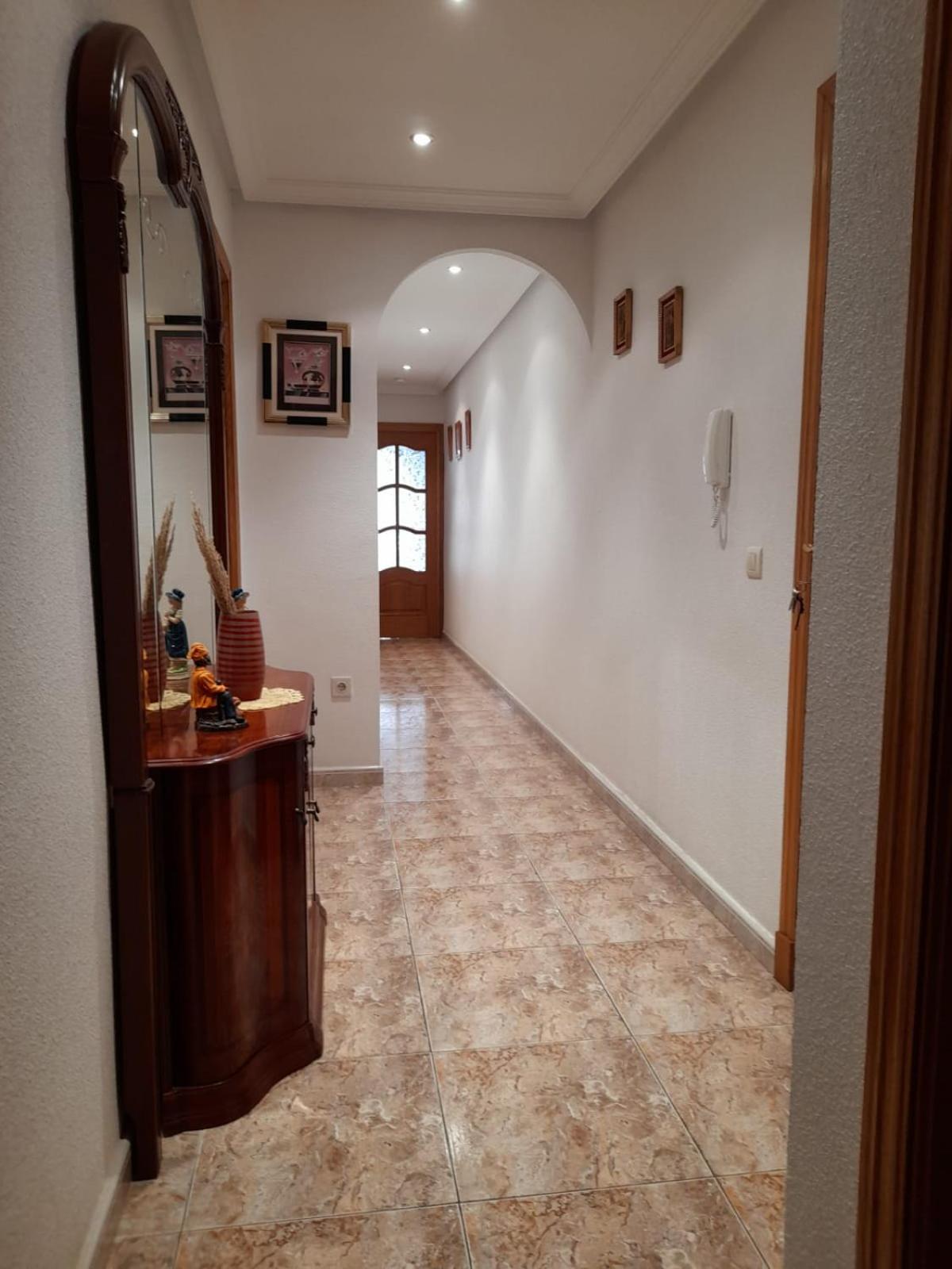 Luxury 2 bedrooms Apartment with a Garage photo 5