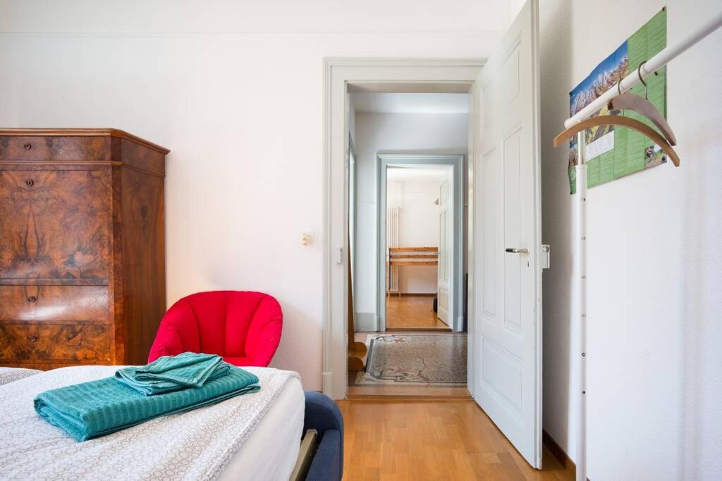2 Zimmer in Jugendstilwohnung mit Garten (1-6 P.)
