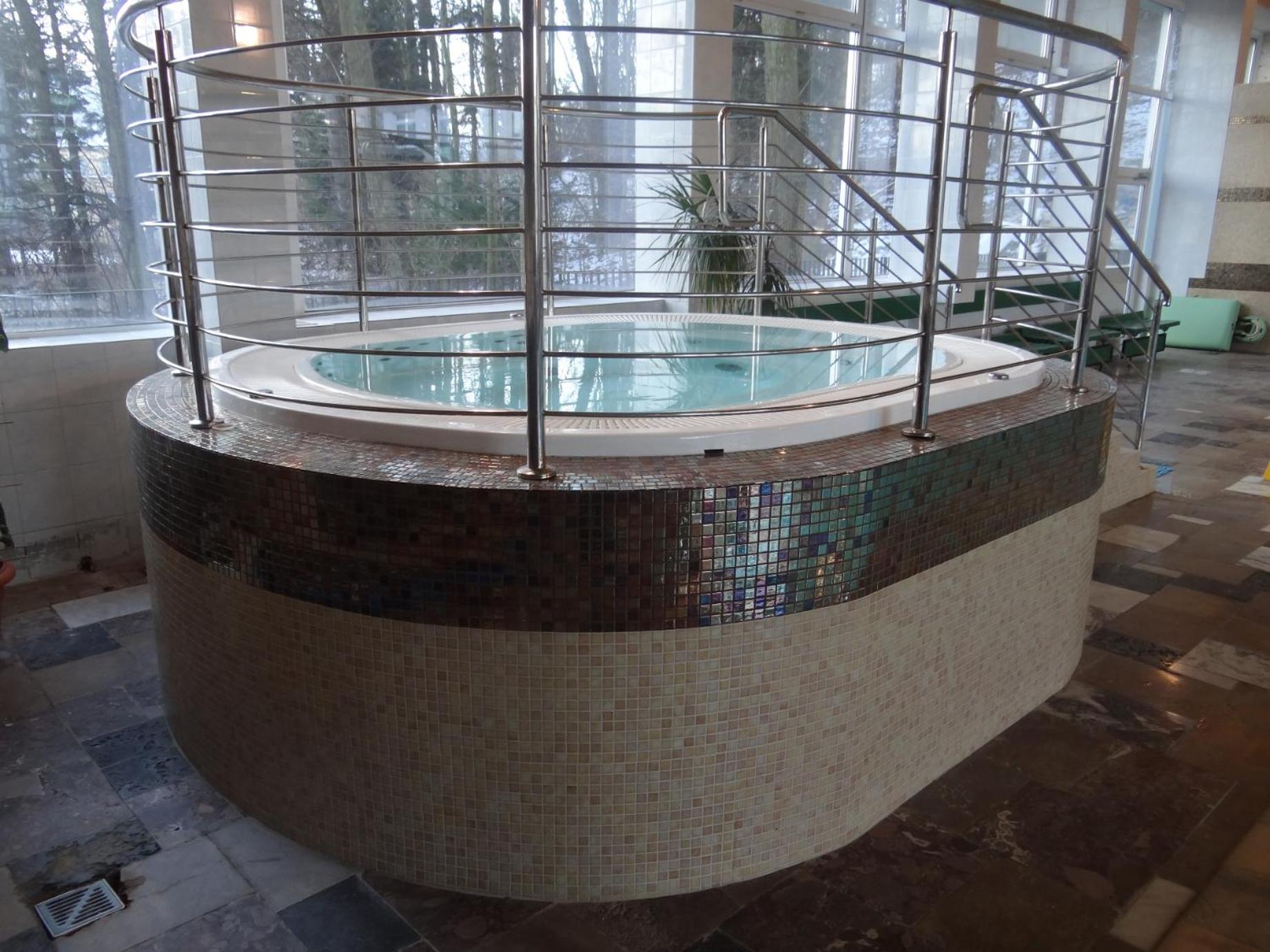 Jacuzzi