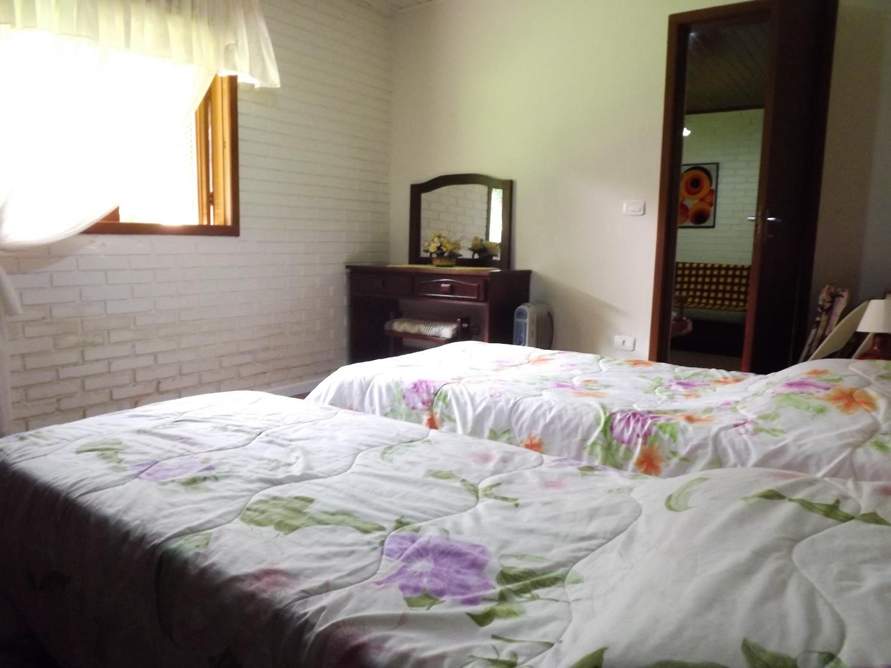 Linda Casa Lago Negro