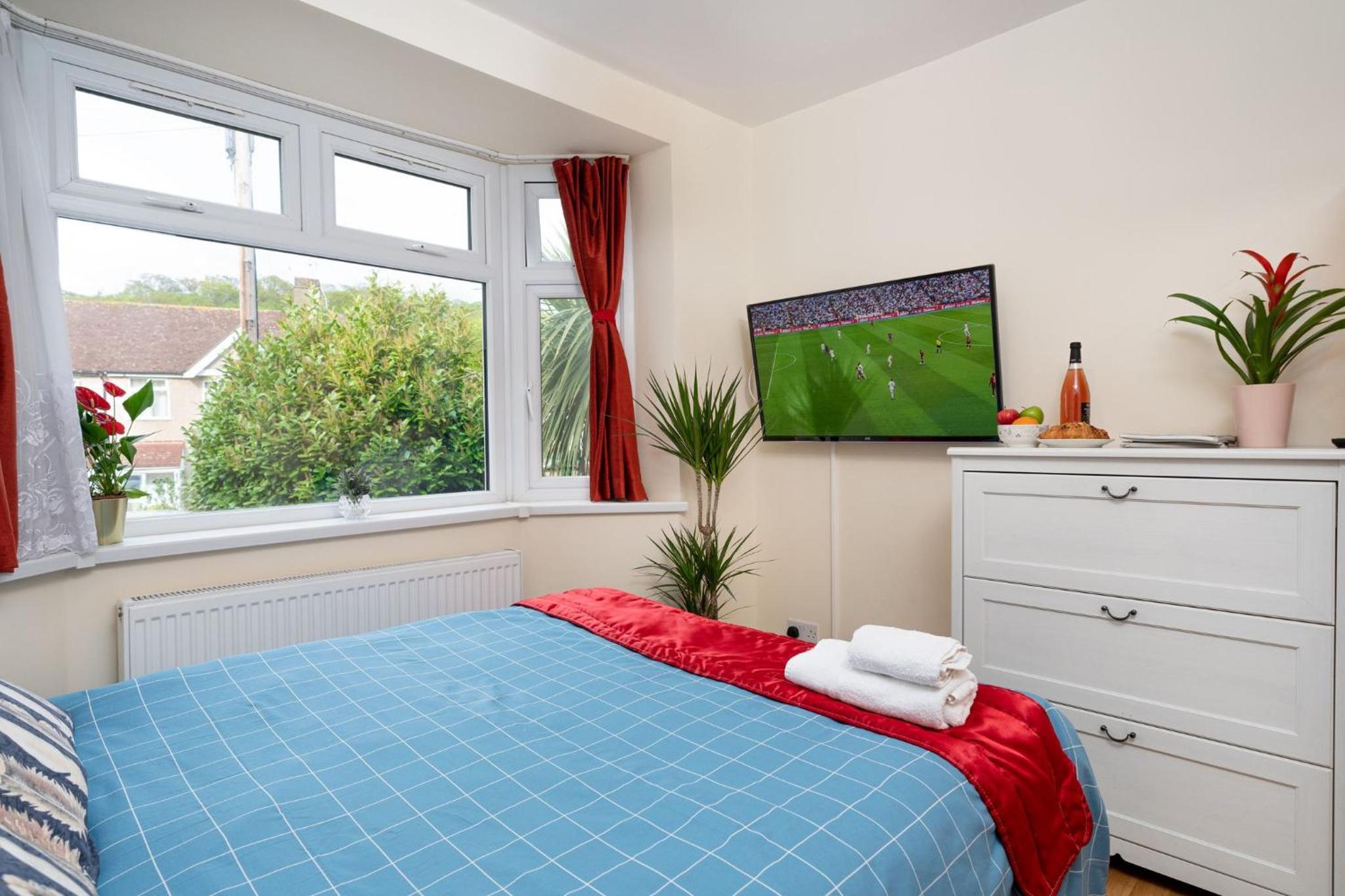 Economy Double Room G2 (Sandycroft Guest House) photo 2