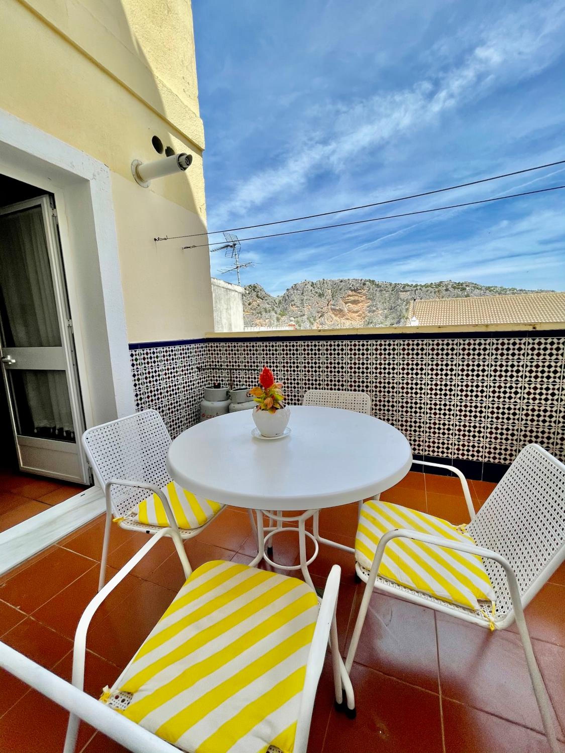 Casitas Sierra de Libar view 5