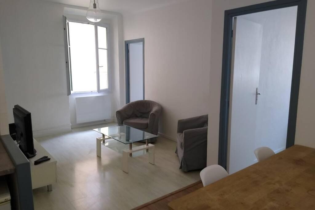 Old Nice Center last stage photo 3