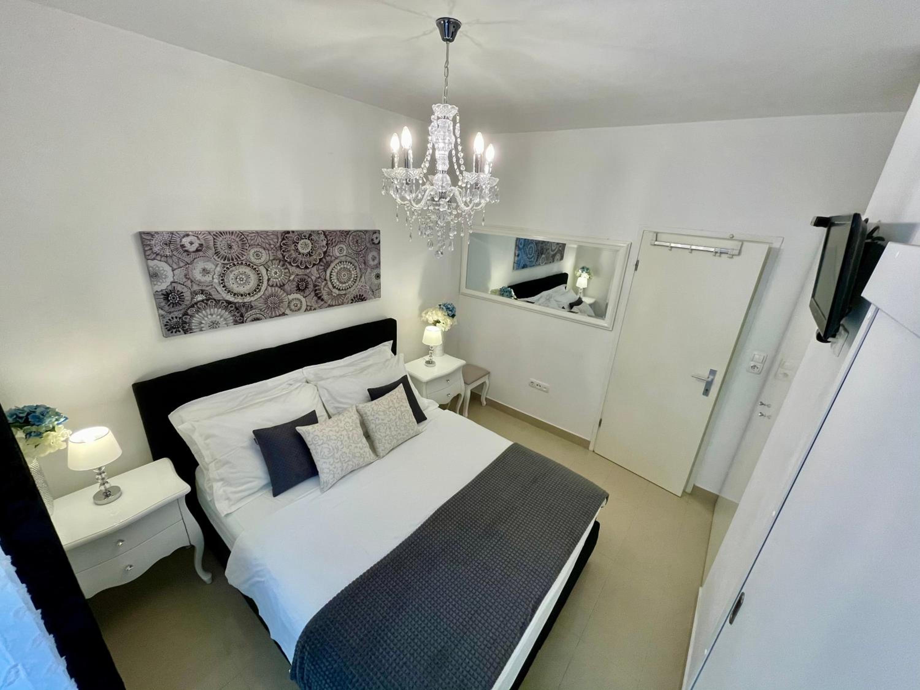 Central Square Guest House