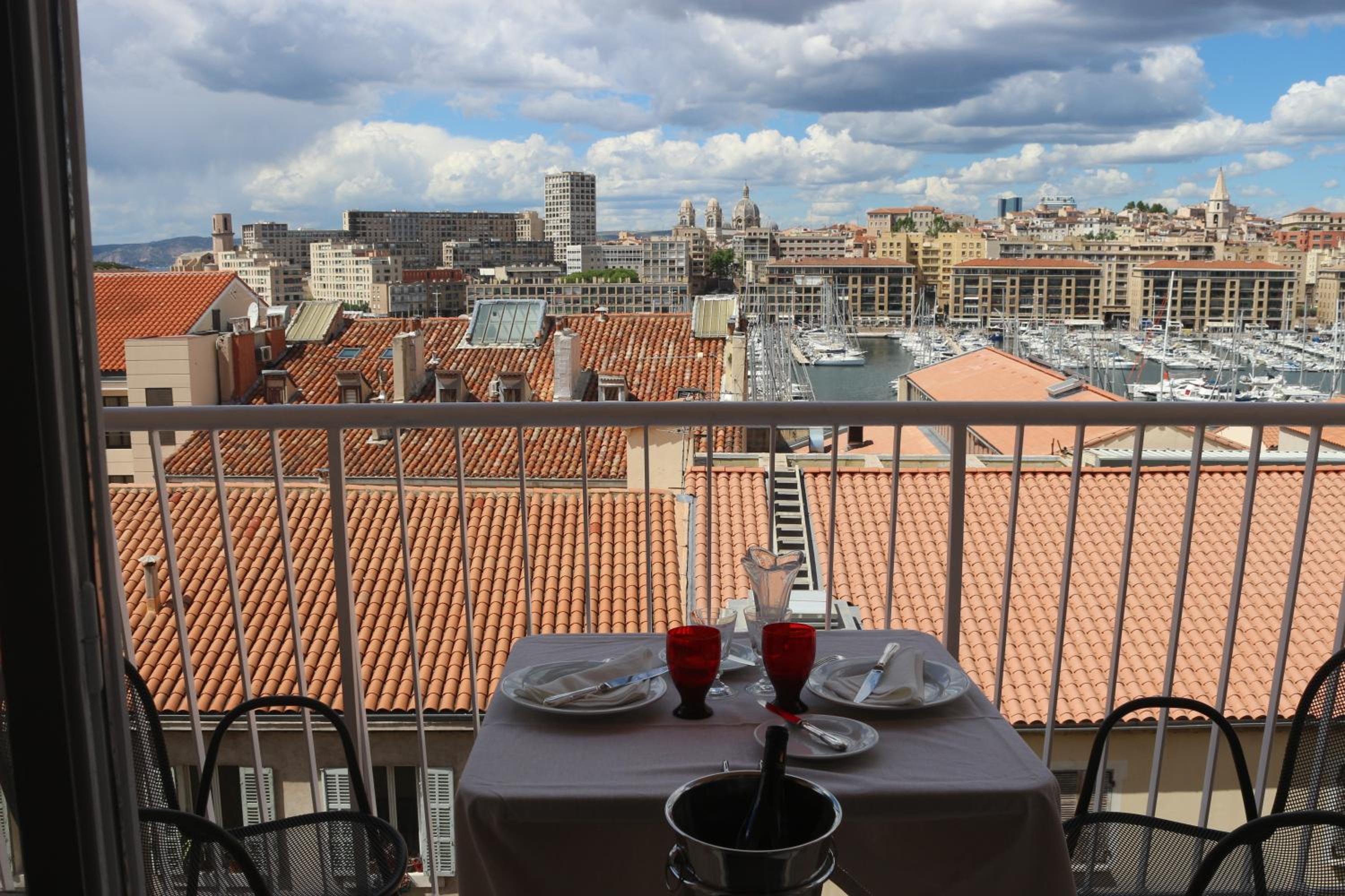 Balcony & Terrace