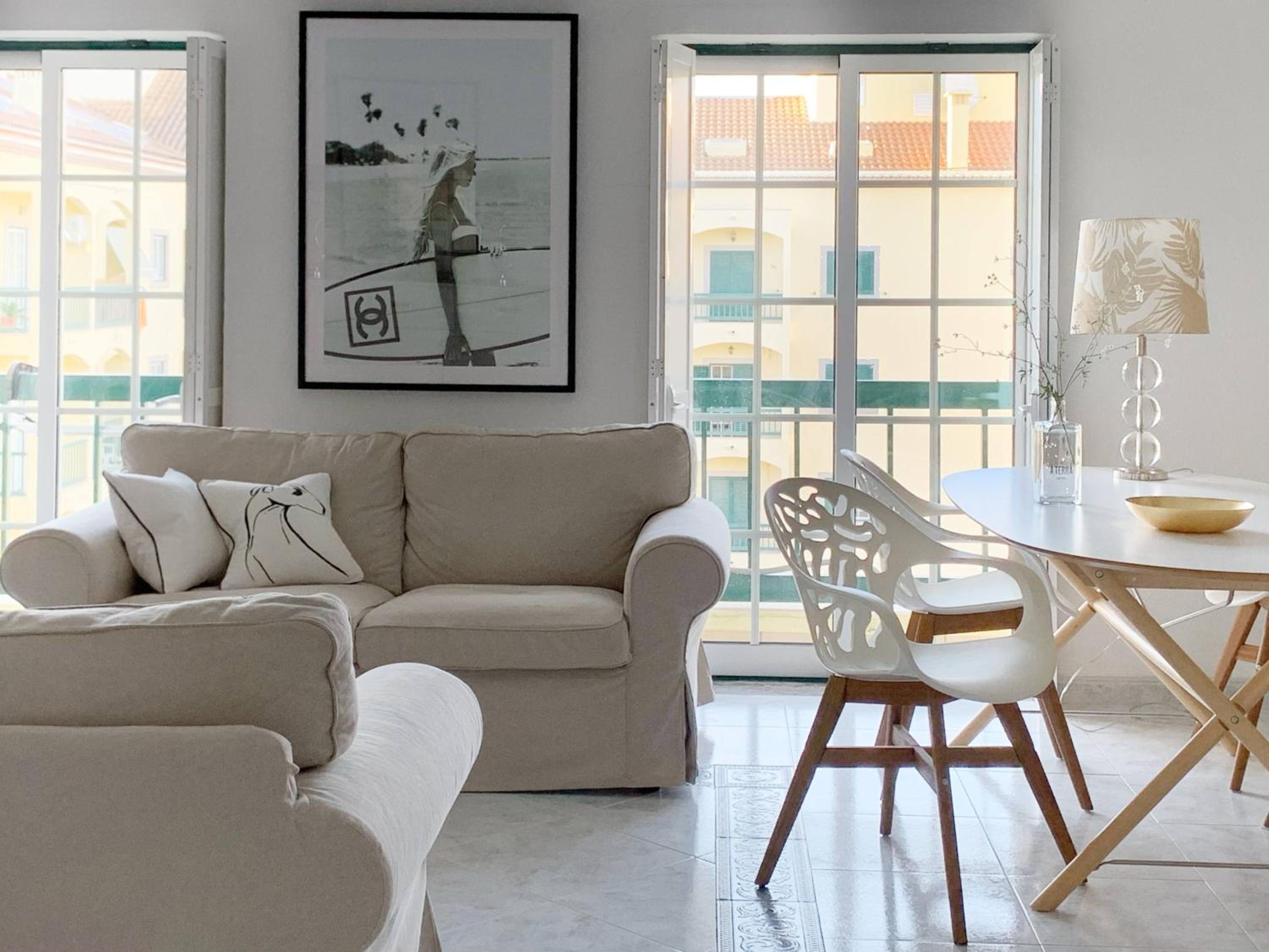Stylish 3 Bedroom Apartment close to the Beach