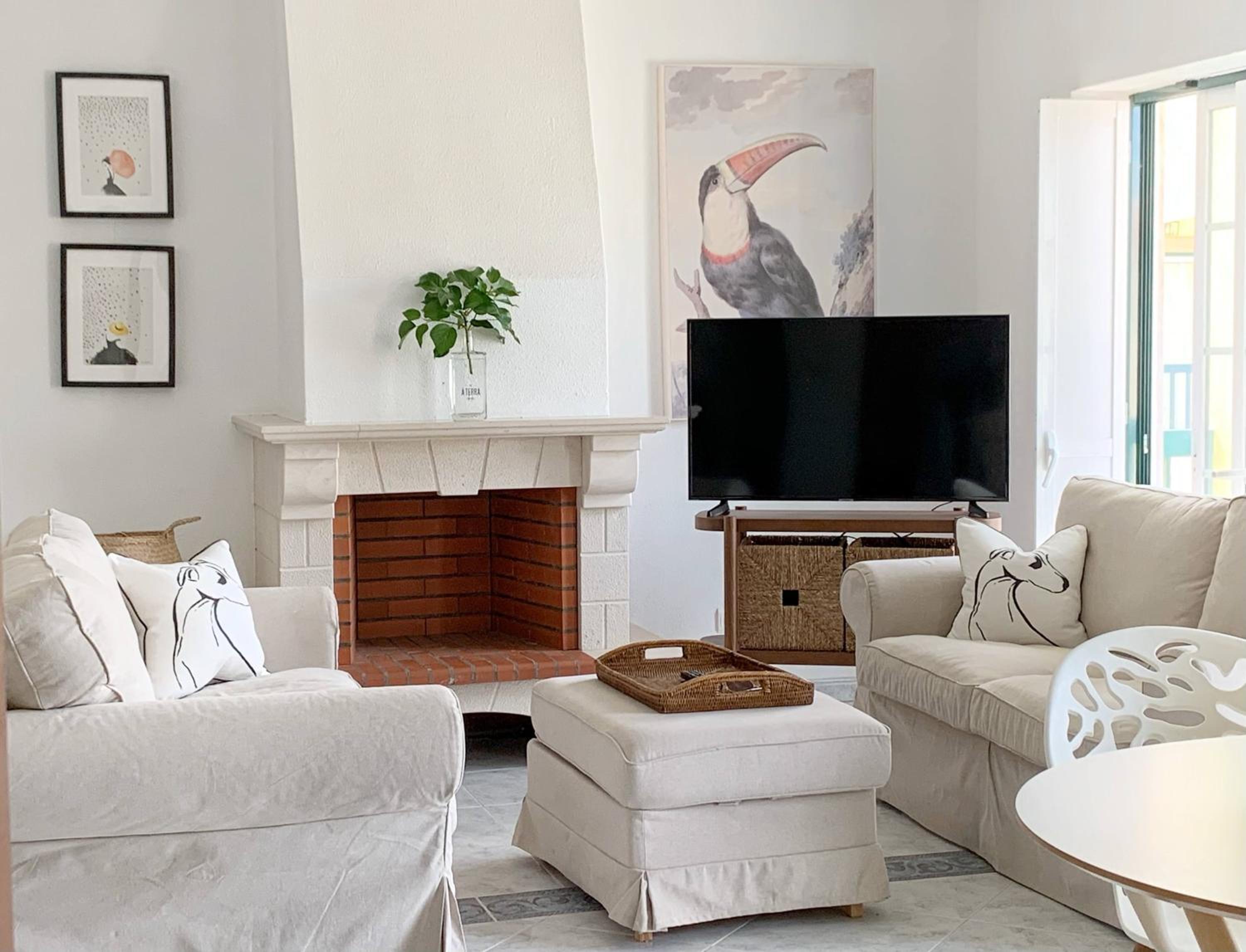 Stylish 3 Bedroom Apartment close to the Beach