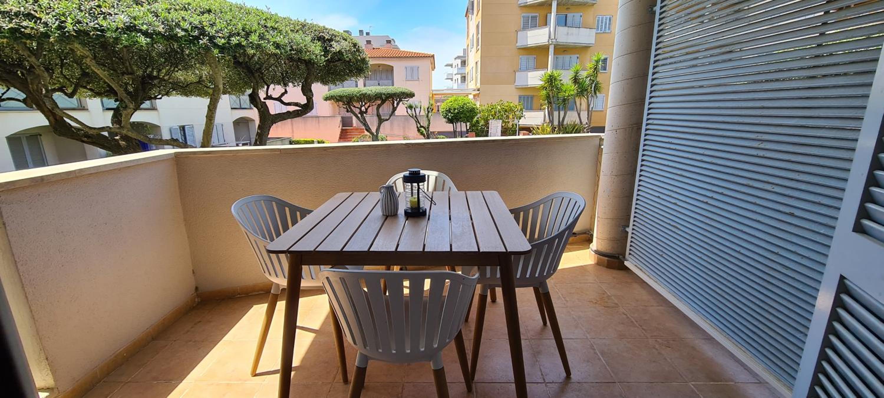 Miramar Serveis - 7138 Av del Sol photo 3