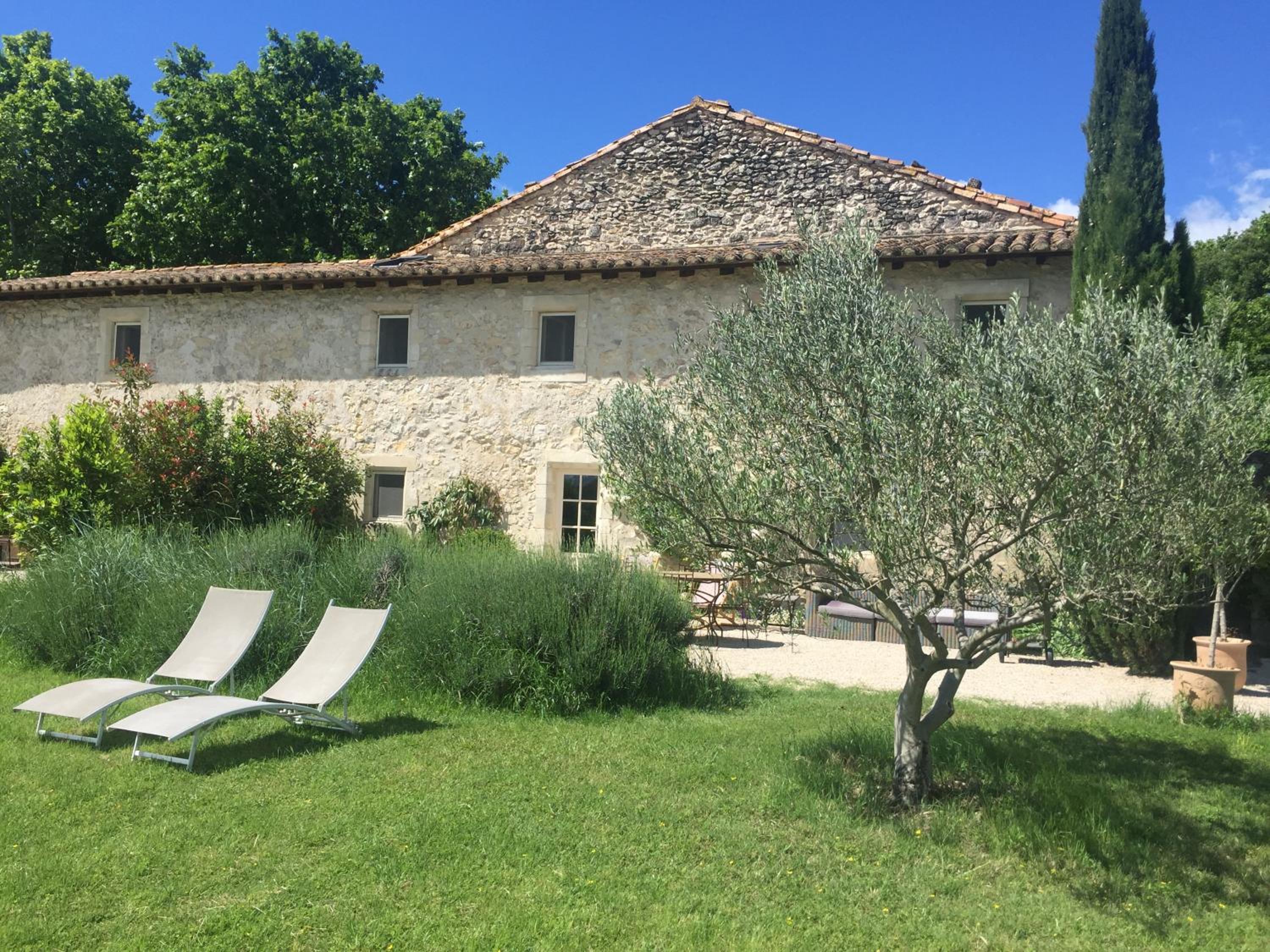 Maison de Charme dans Domaine 17ème view 2