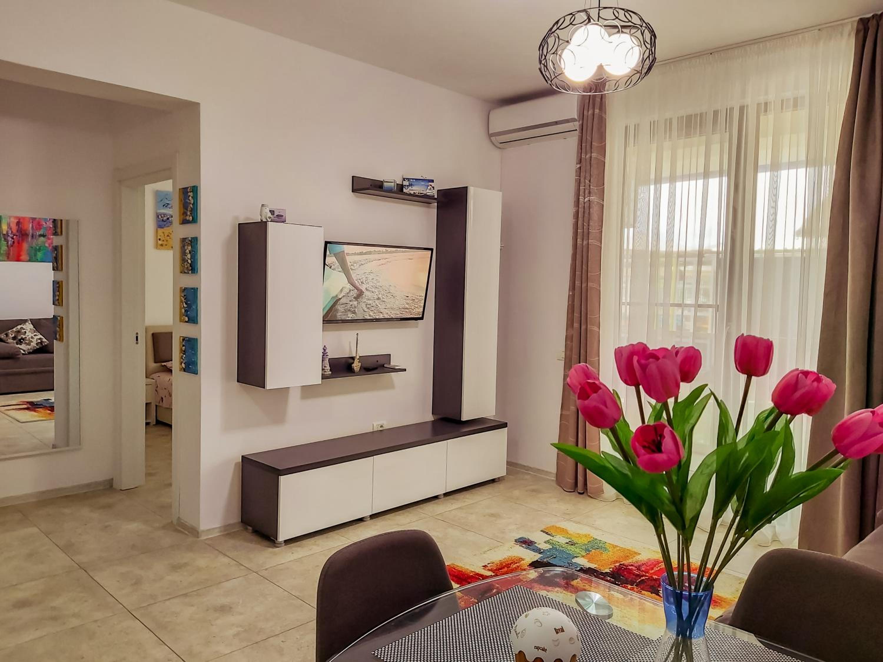Happy Residence Mamaia view 3