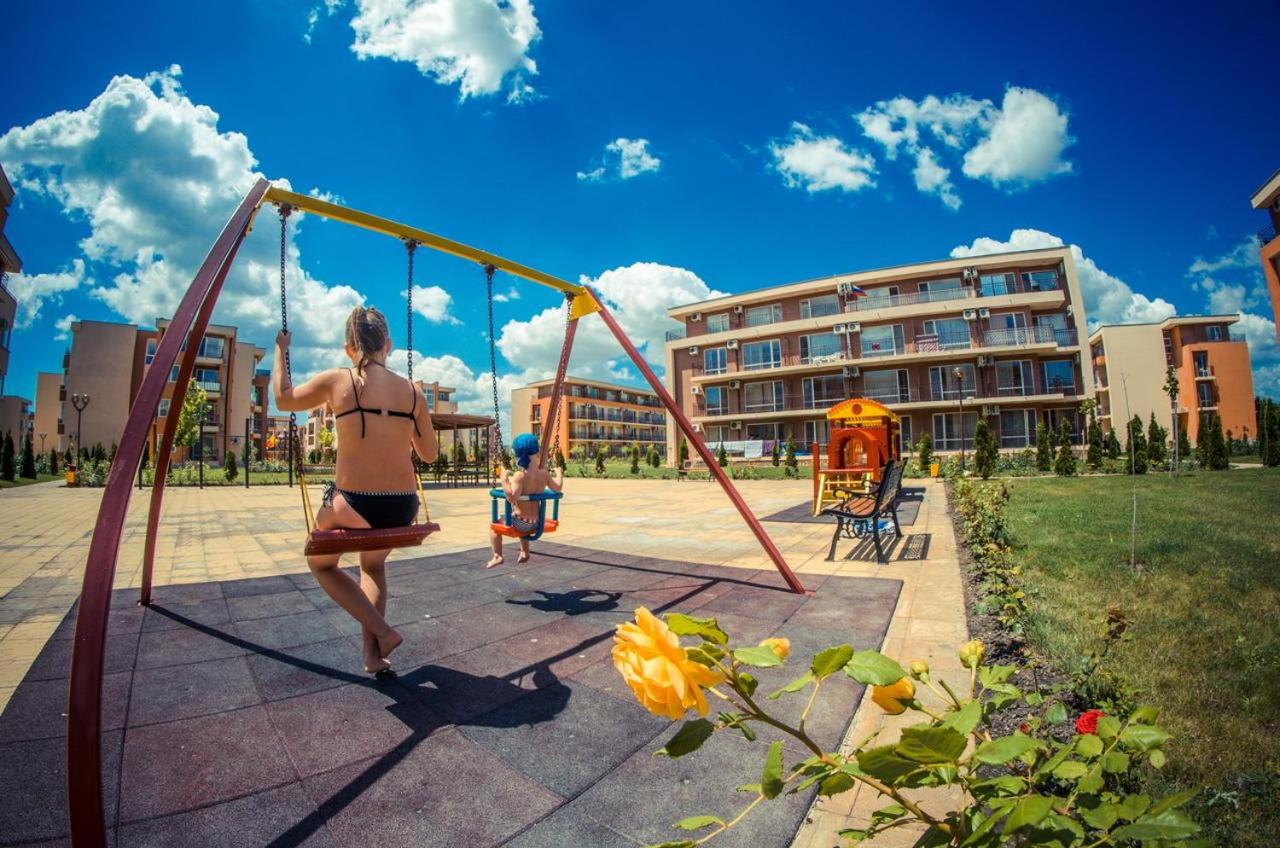 HOLIDAY ORCHID FORT GARDEN - Premium Apartments