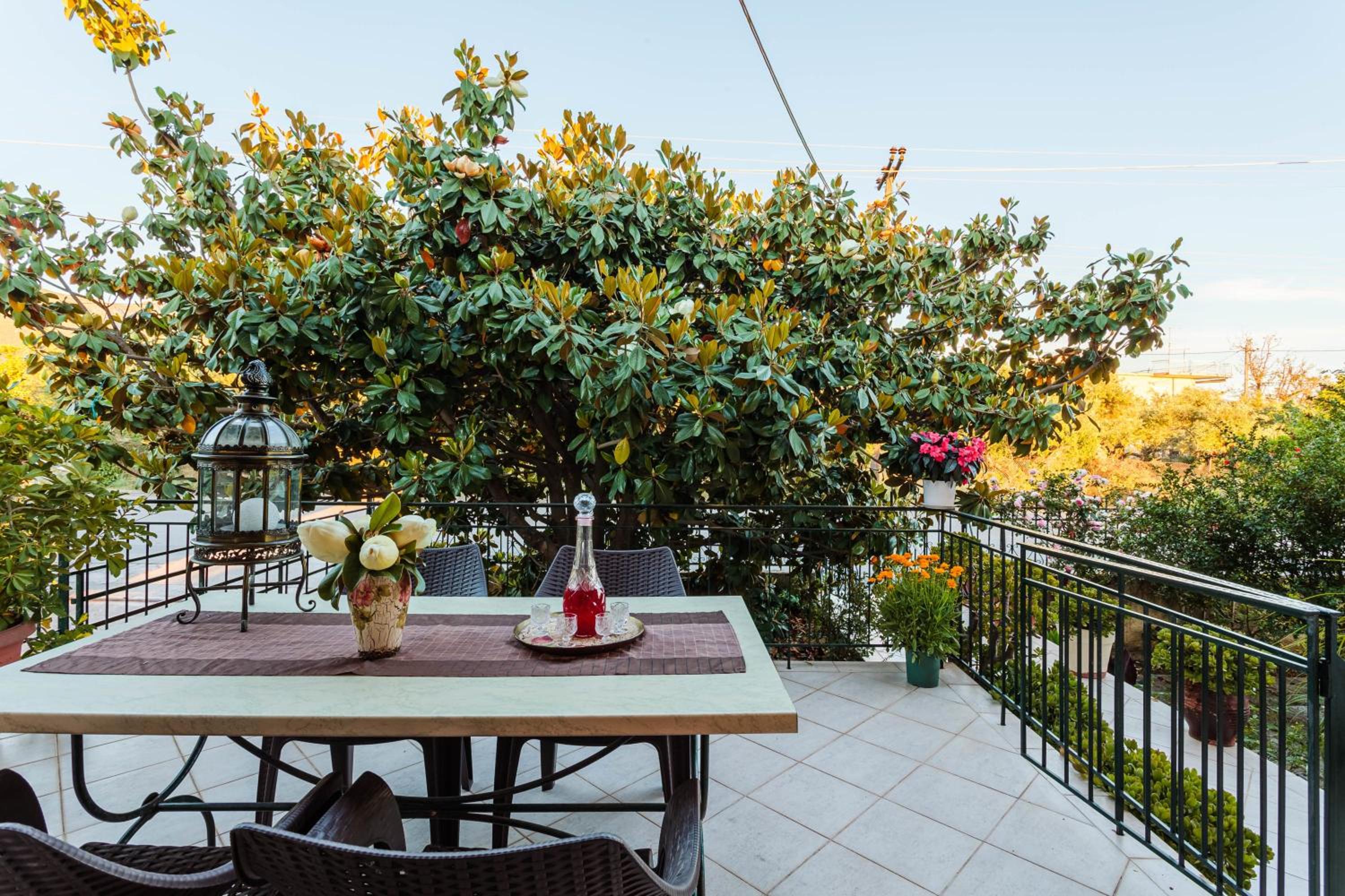 Stylish Seaside Home - Fully Equipped, big terrace photo 1
