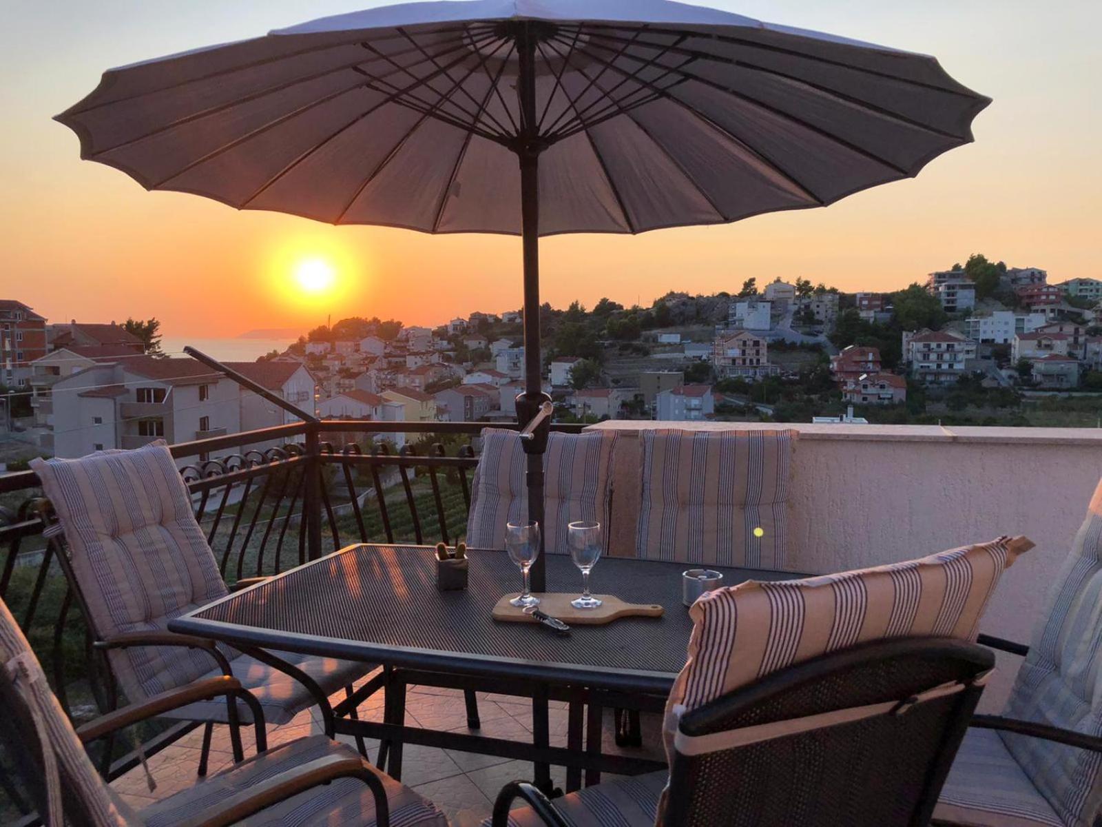 Apartment Frane Podstrana with private pool