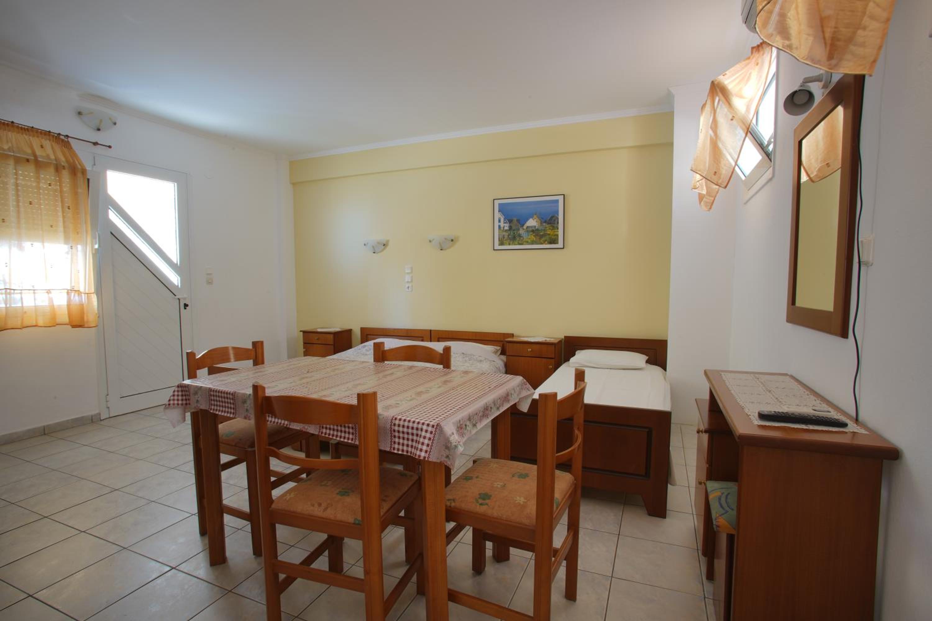 Photo 42