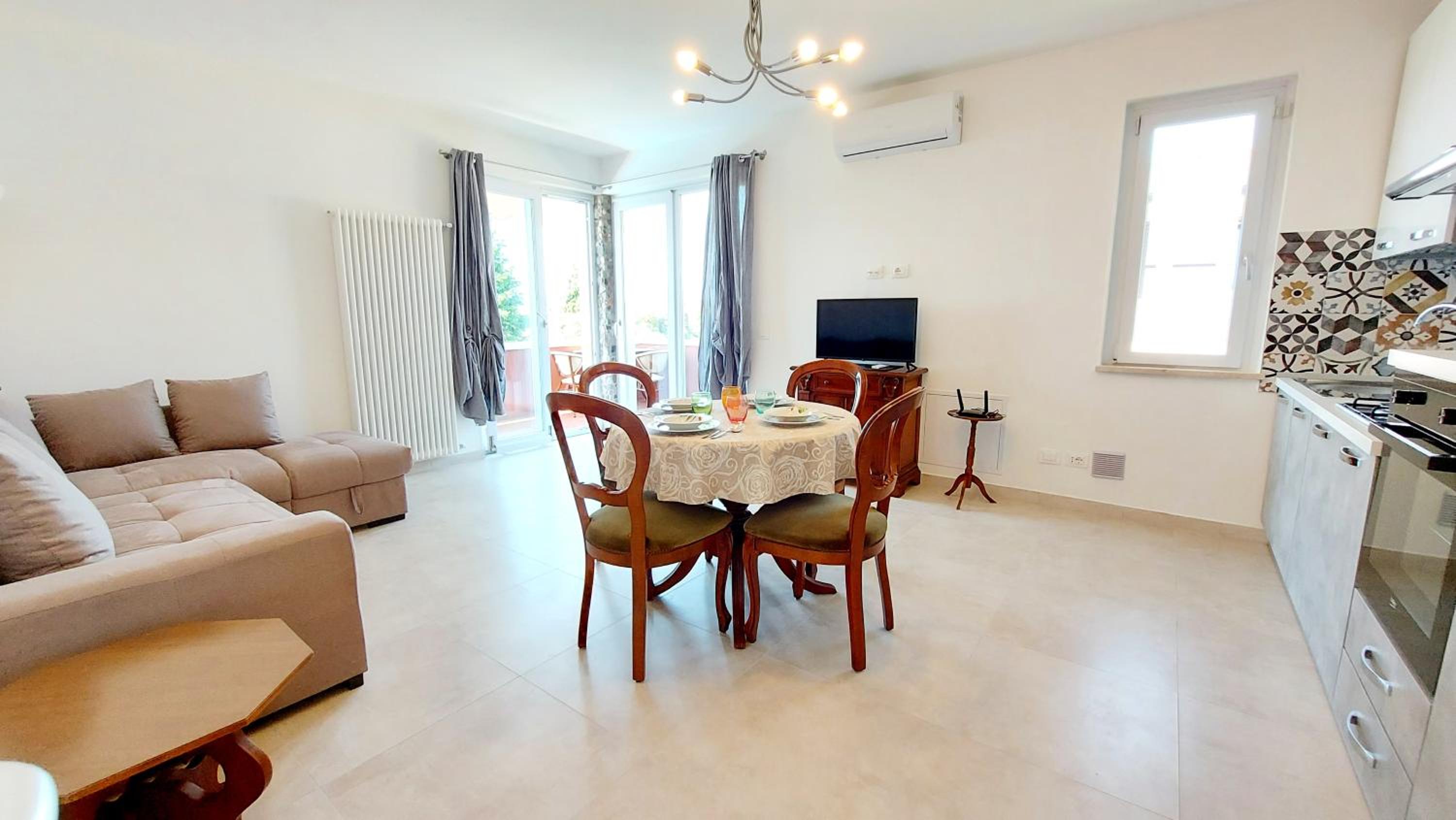 Narcisa VIEW LAKE&POOL apartment view 2