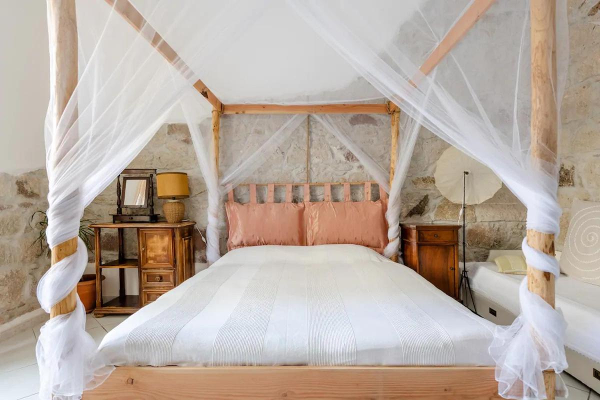 "Duas Pedras" appartamento privato nel cuore di Bosa