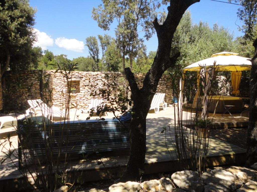 Hotel Villa De Plein Pied En Campagne Bonifacienne 84m2.