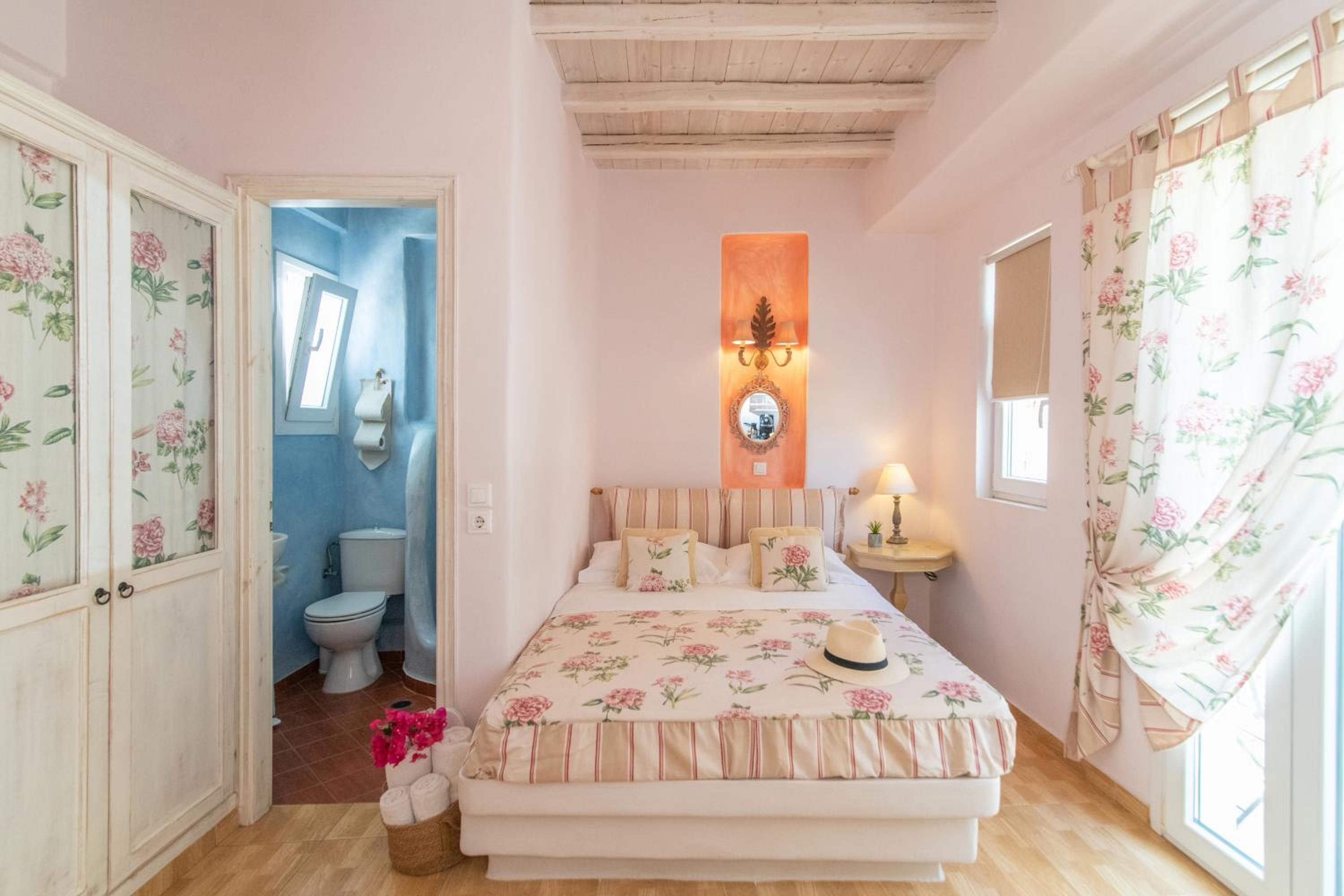 Madalena's Family Rooms photo 3