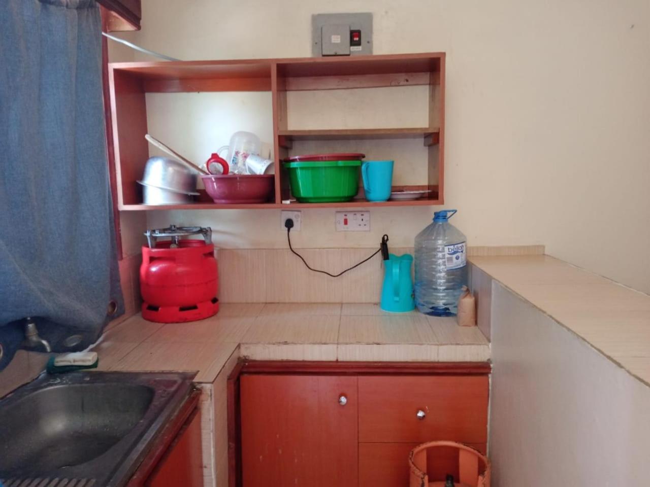 Warm and Homely Studio Apartment view 3