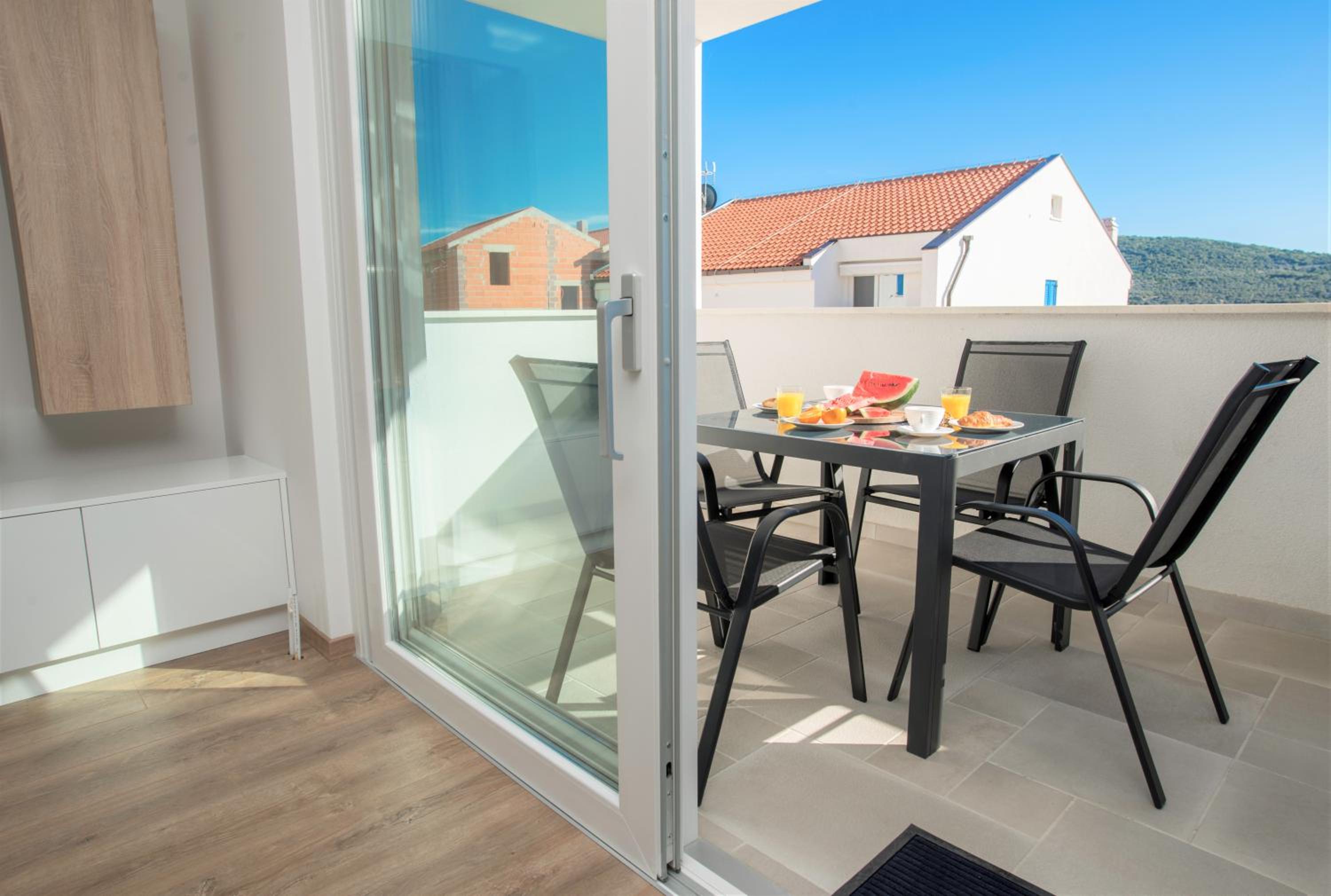 Sea View Luxury Apartment