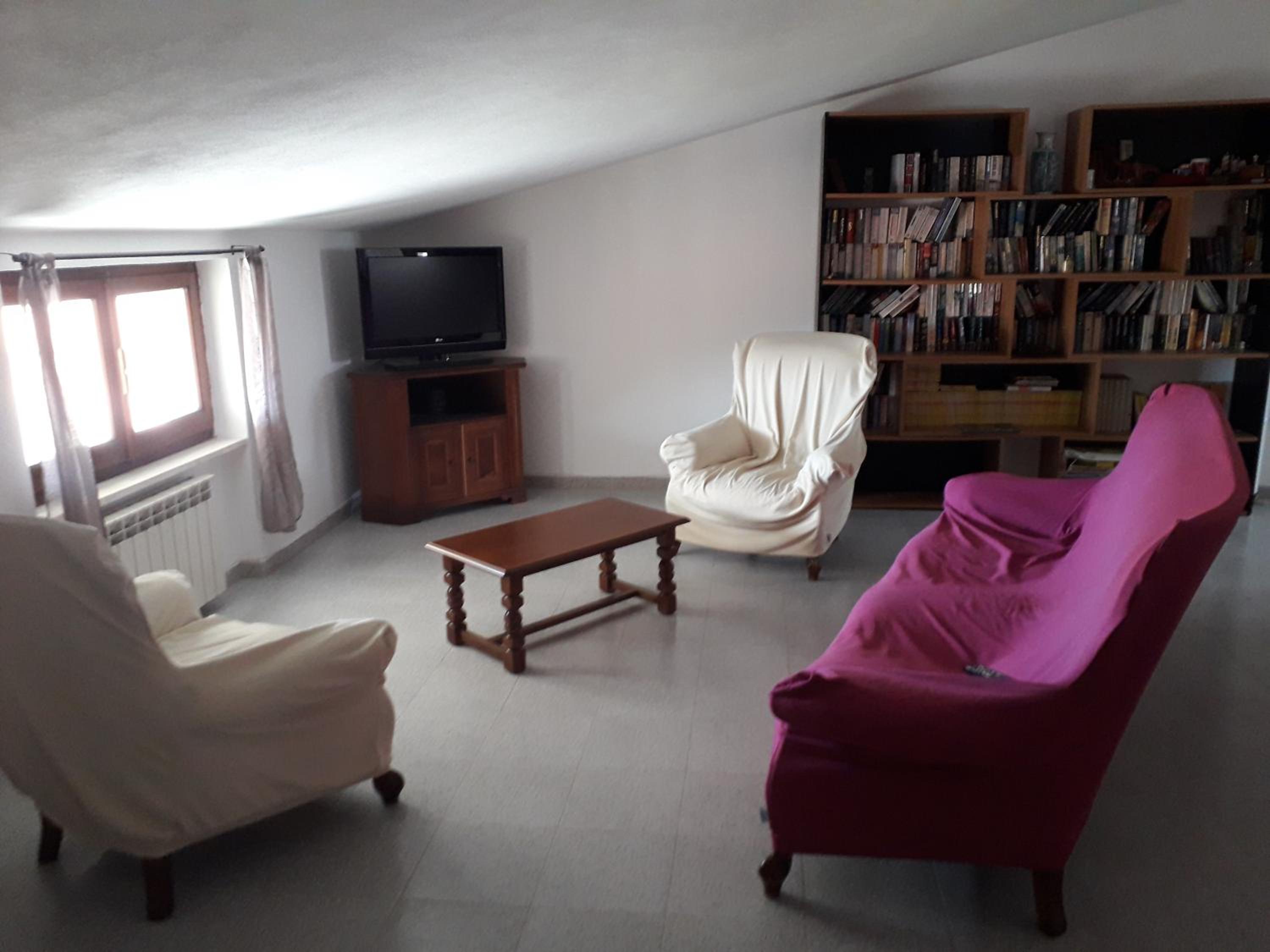 Spacious attic apartment view 3