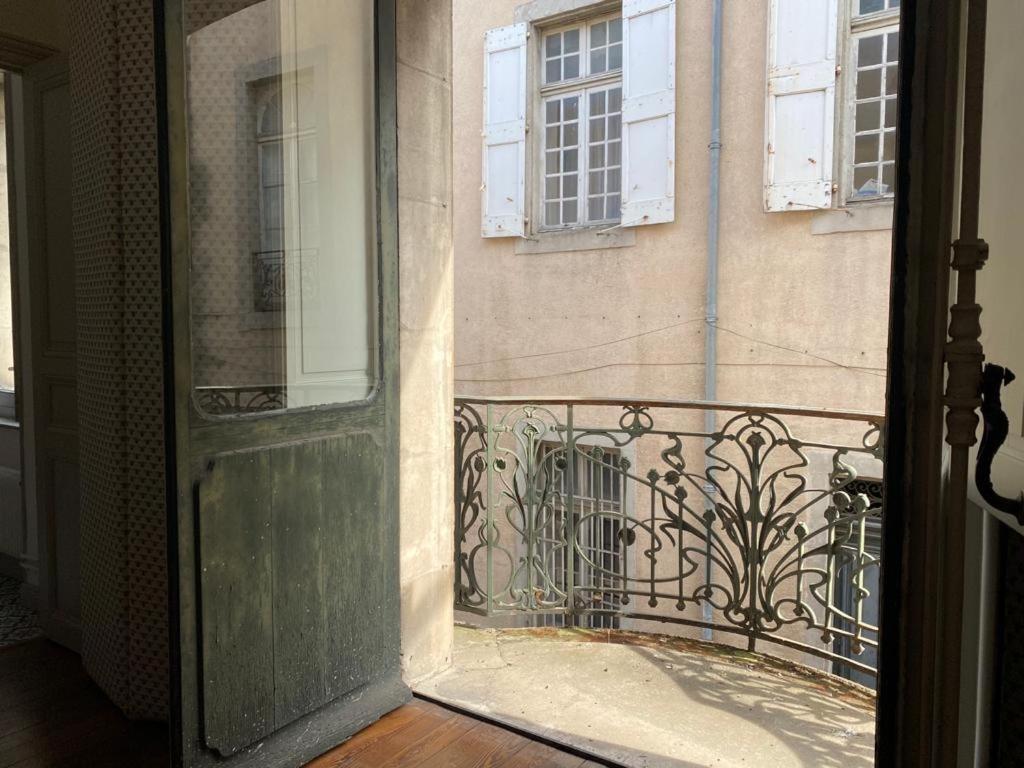La Maison de L' Ambassadeur Carcassonne view 3