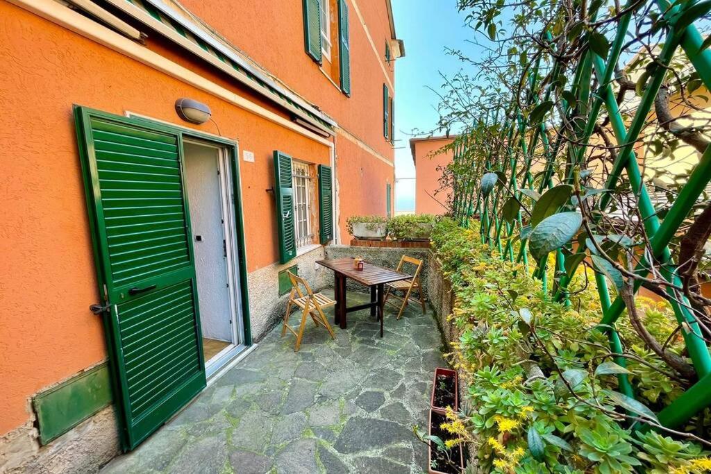 Framura, Ampio appartamento con terrazzo vista mare view 4