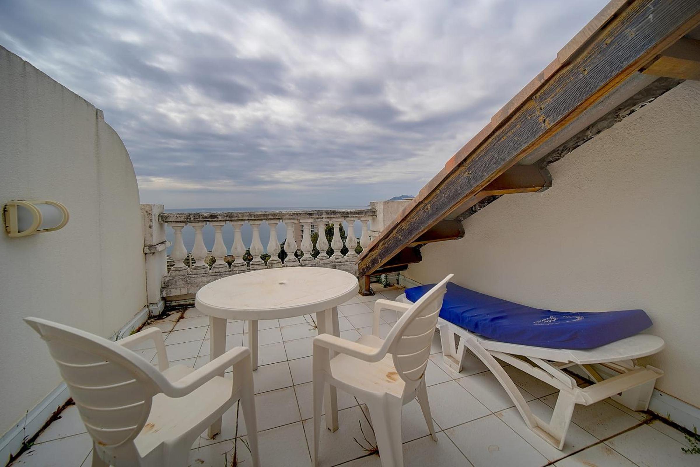 IMMOGROOM - 3 Rooms sea view - Swimming pool - Terrace - Parking photo 4