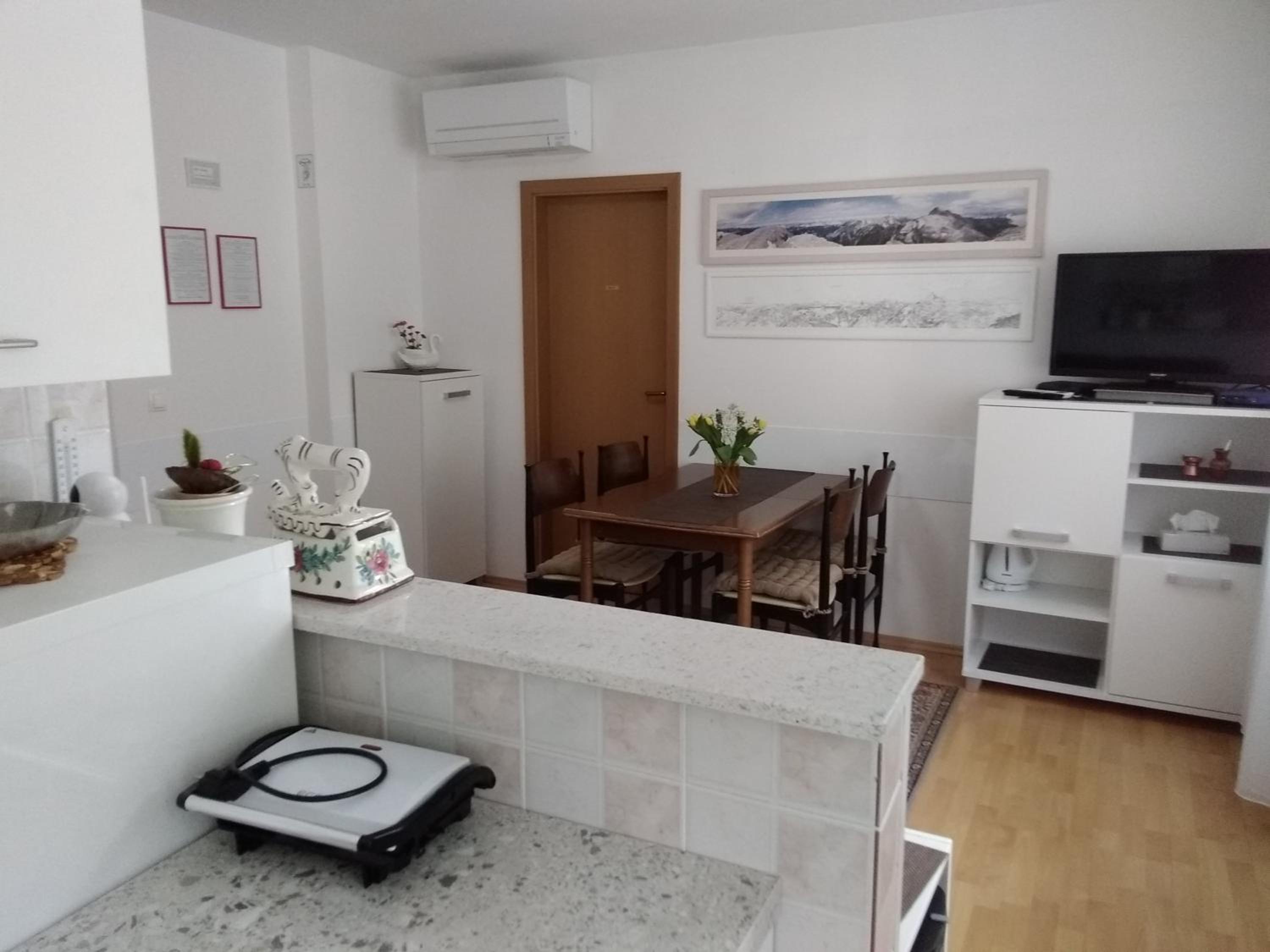 Apartma Mama Bovec view 4