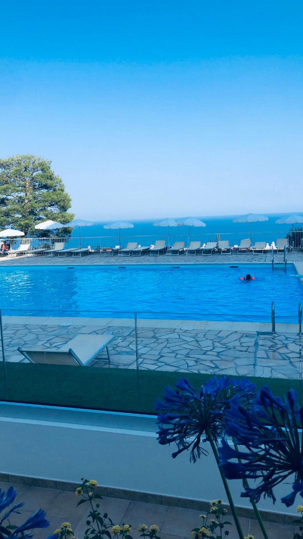 Appartement 2 pièces vue mer à Nice Fabron les Constellations Piscine 10mn promenade des Anglais photo 2