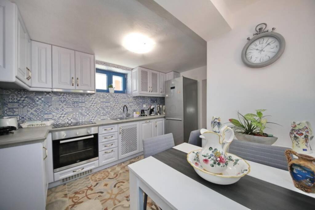 Philoxenia Guest House