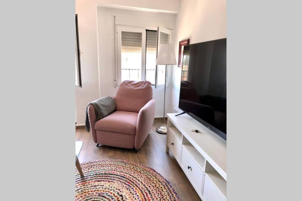 Beautiful and renovated apartment in the center photo 3