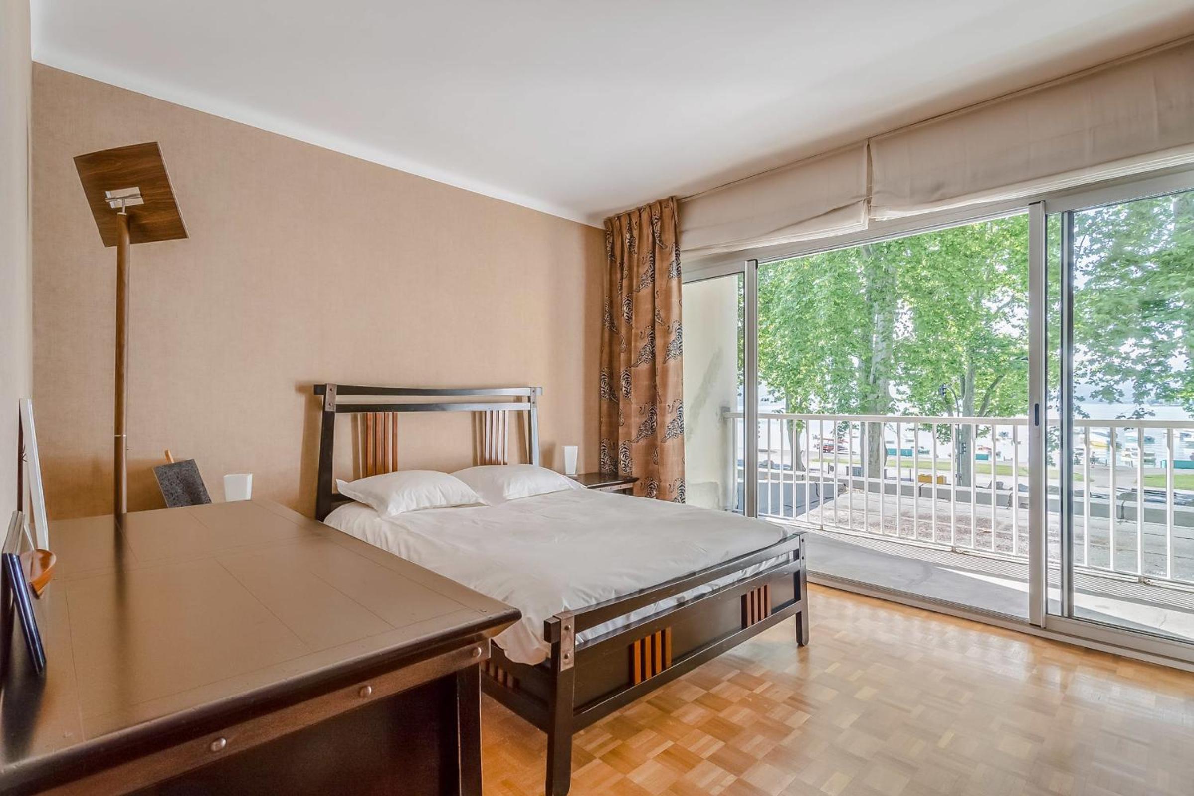 Le Panoramique - Apartment facing the lake view 5