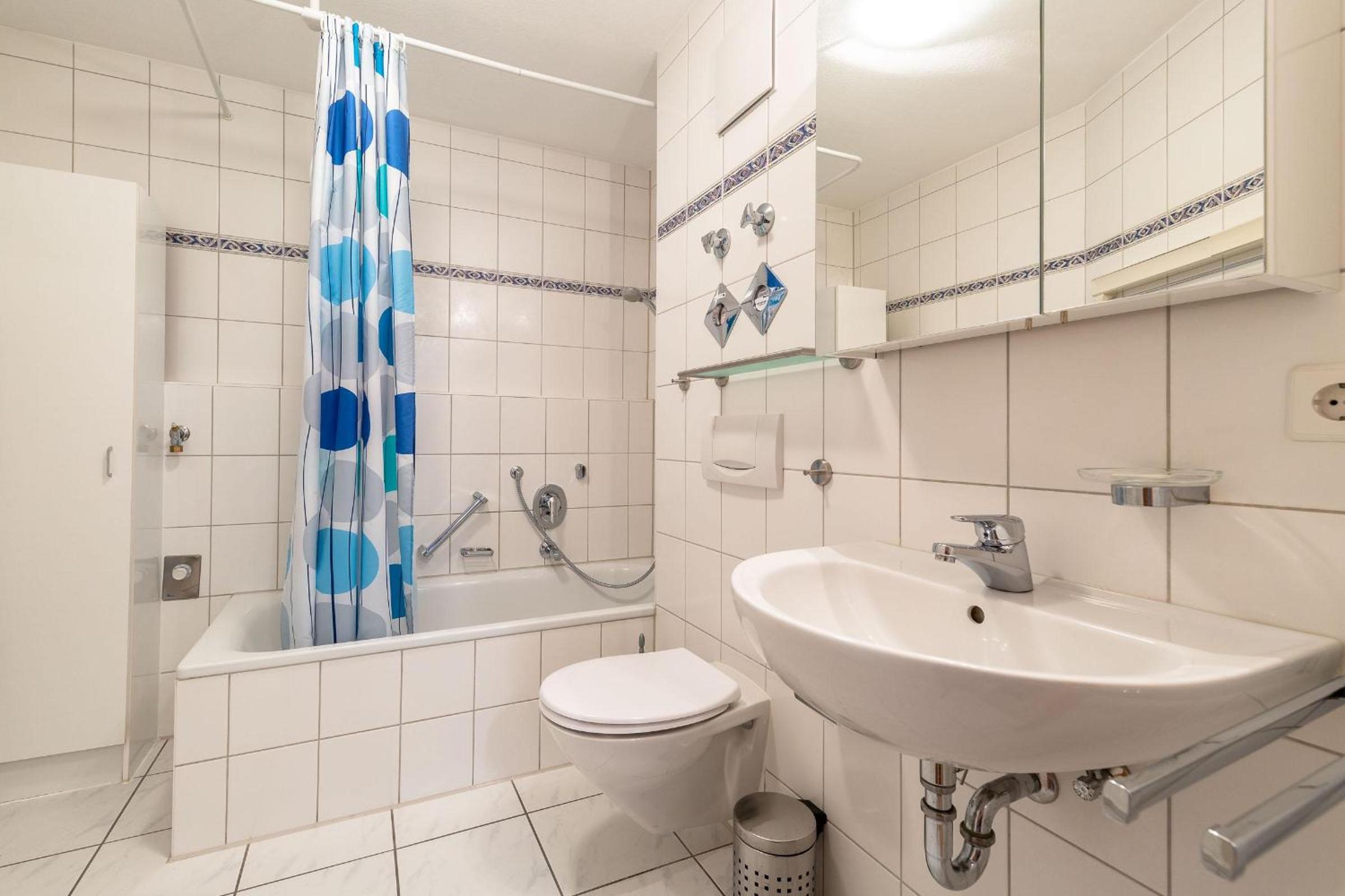Ferienwohnpark Immenstaad am Bodensee Zwei-Zimmer-Apartment Typ 3 156