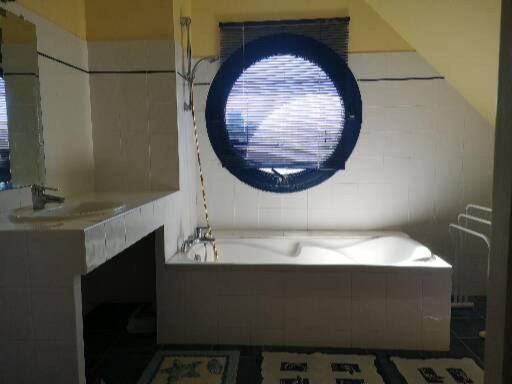 Chambre dans Maison fleurie et calme view 5