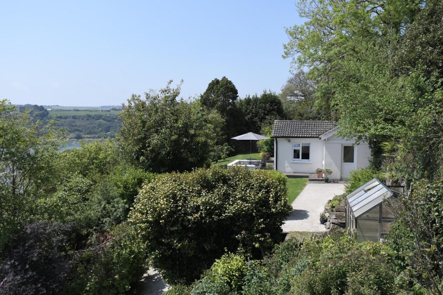Rocklands Cottage view 5