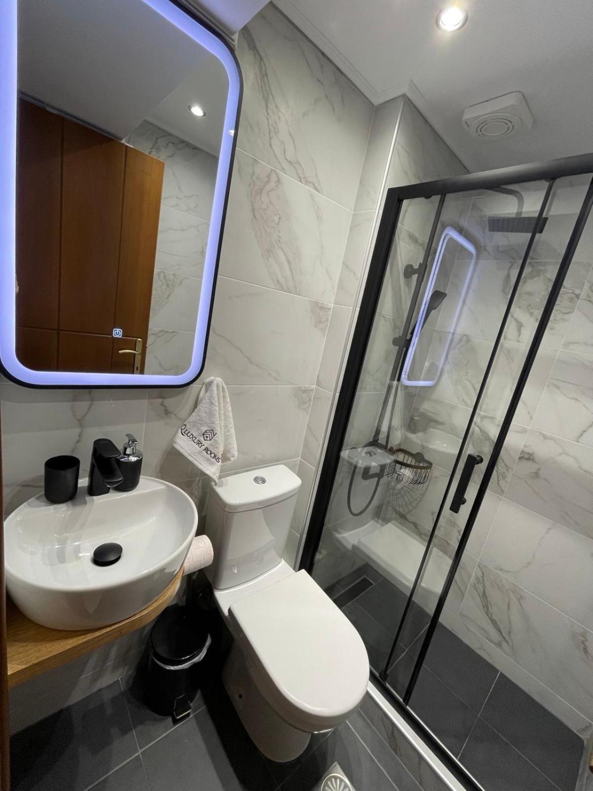 Q Luxury Rooms Perea Center