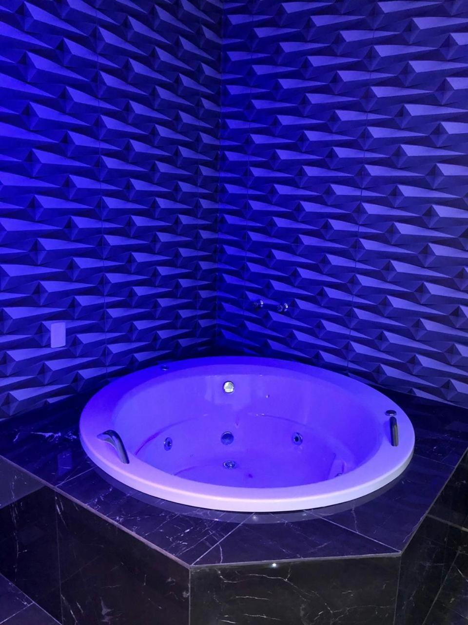 Jacuzzi