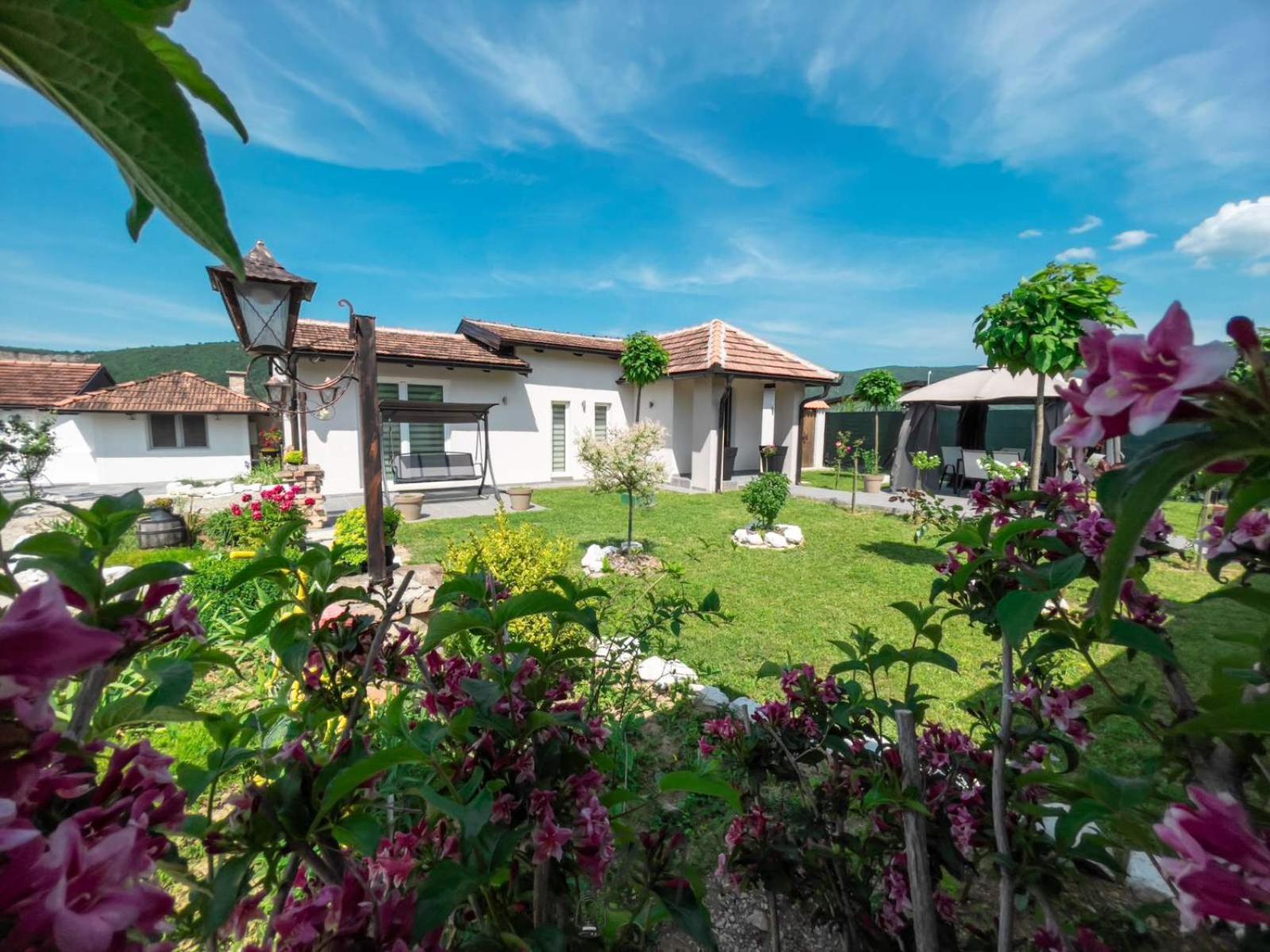 Family estate Hadžalova avlija