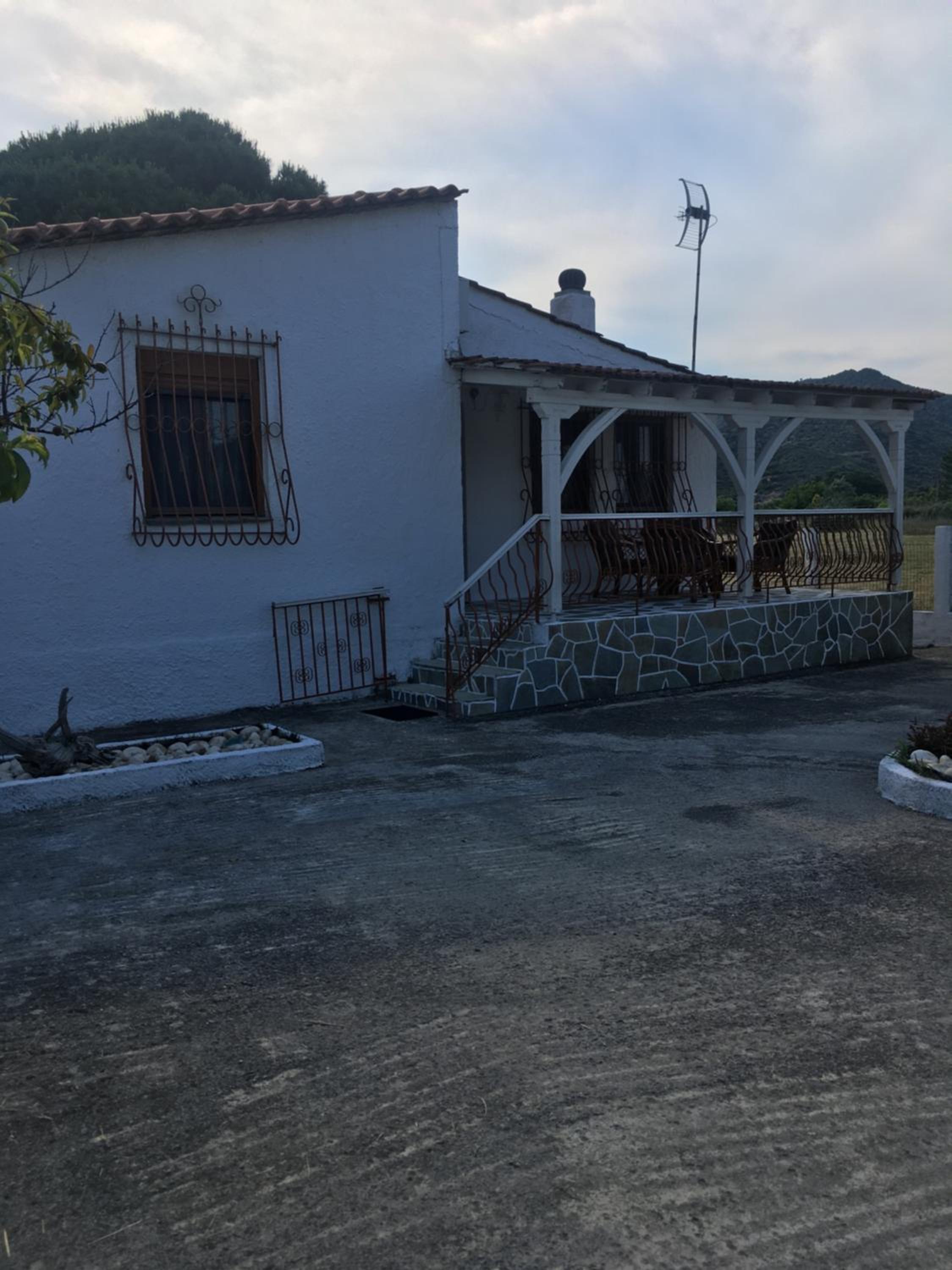 Andronikis House