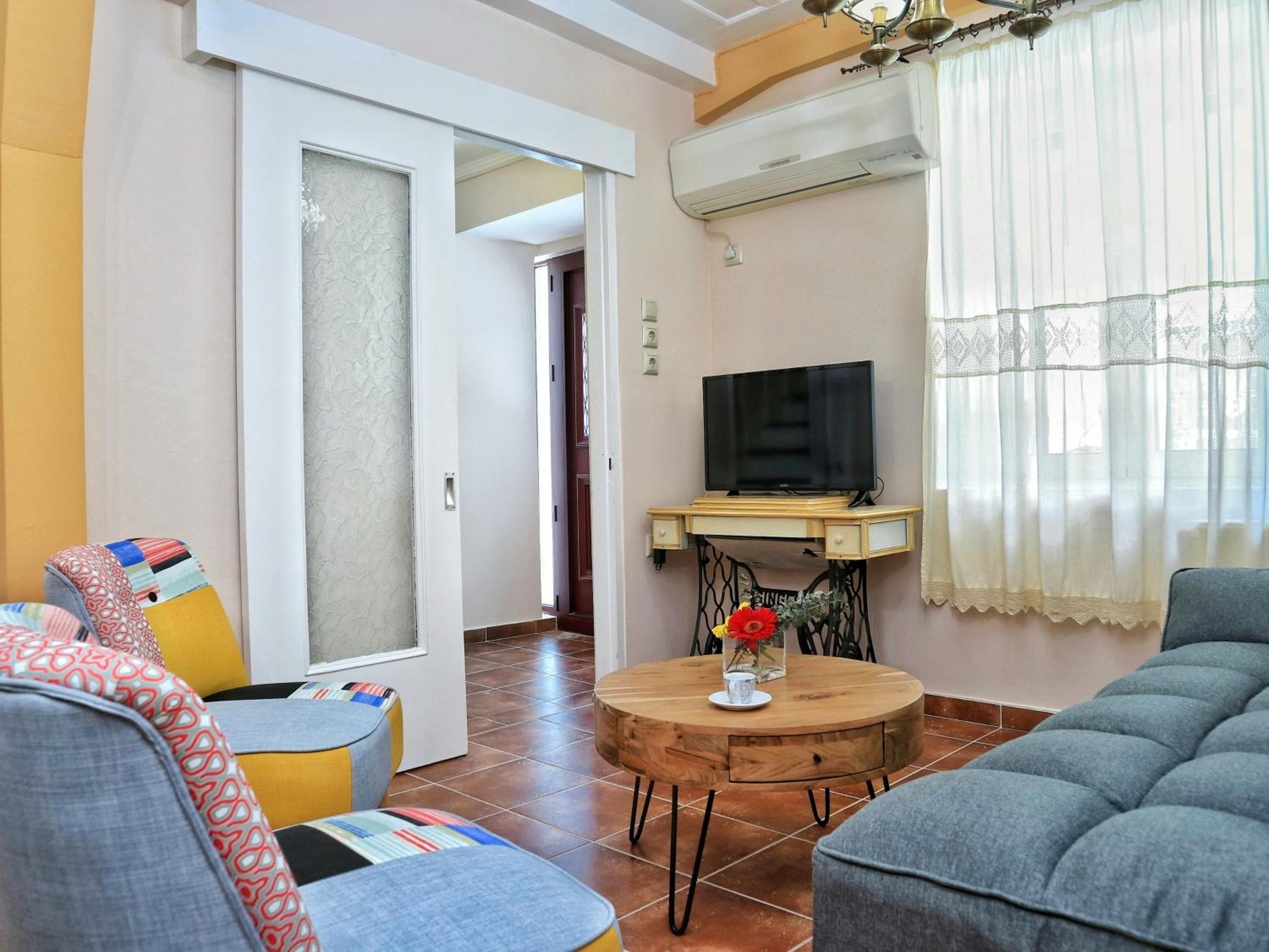Achi's House